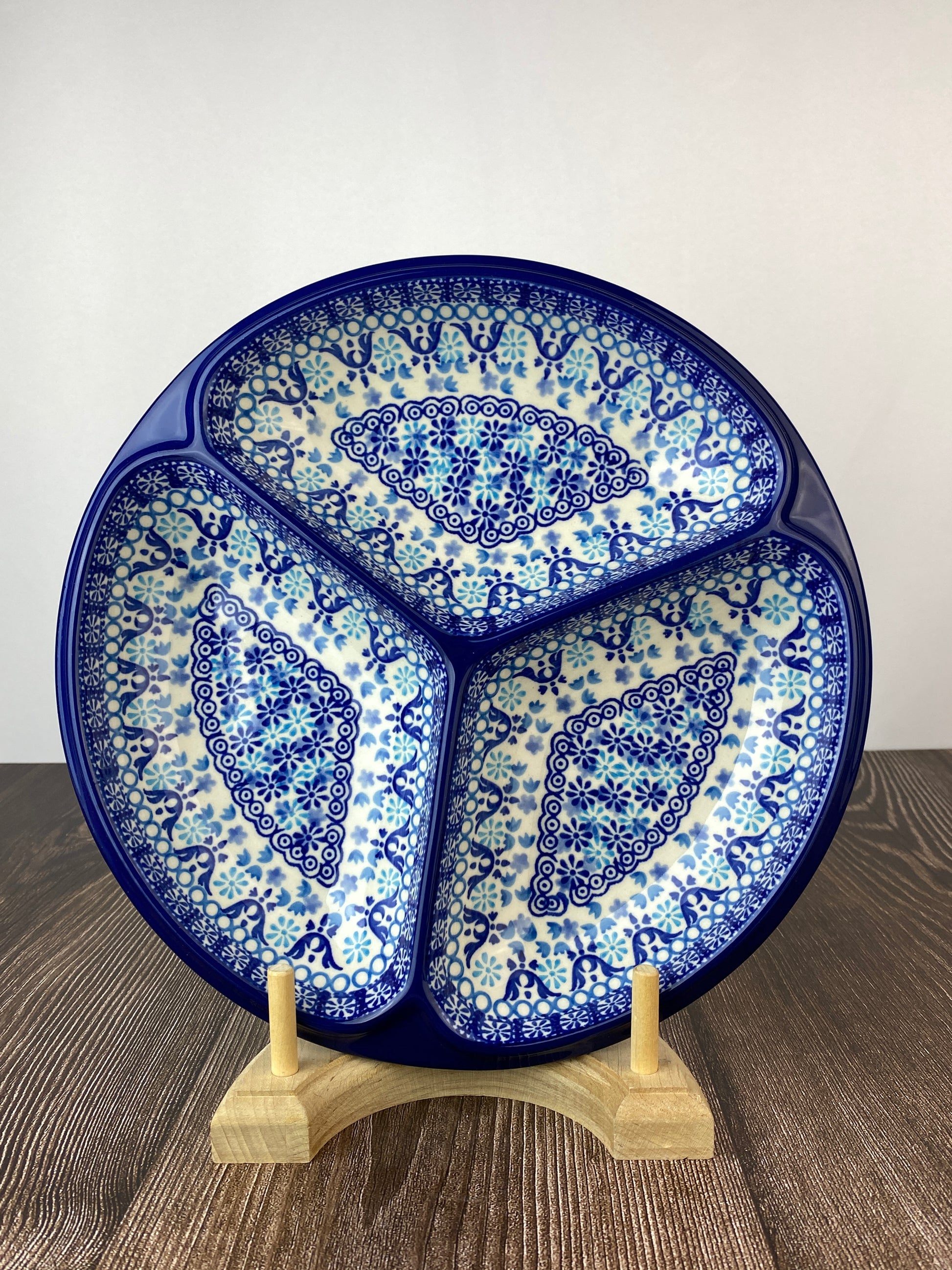 Divided Round Dish Shape 484 Pattern 2185 Polish Pottery Westlake divided-round-dish-shape-484-pattern-2185-polish-pottery-westlake