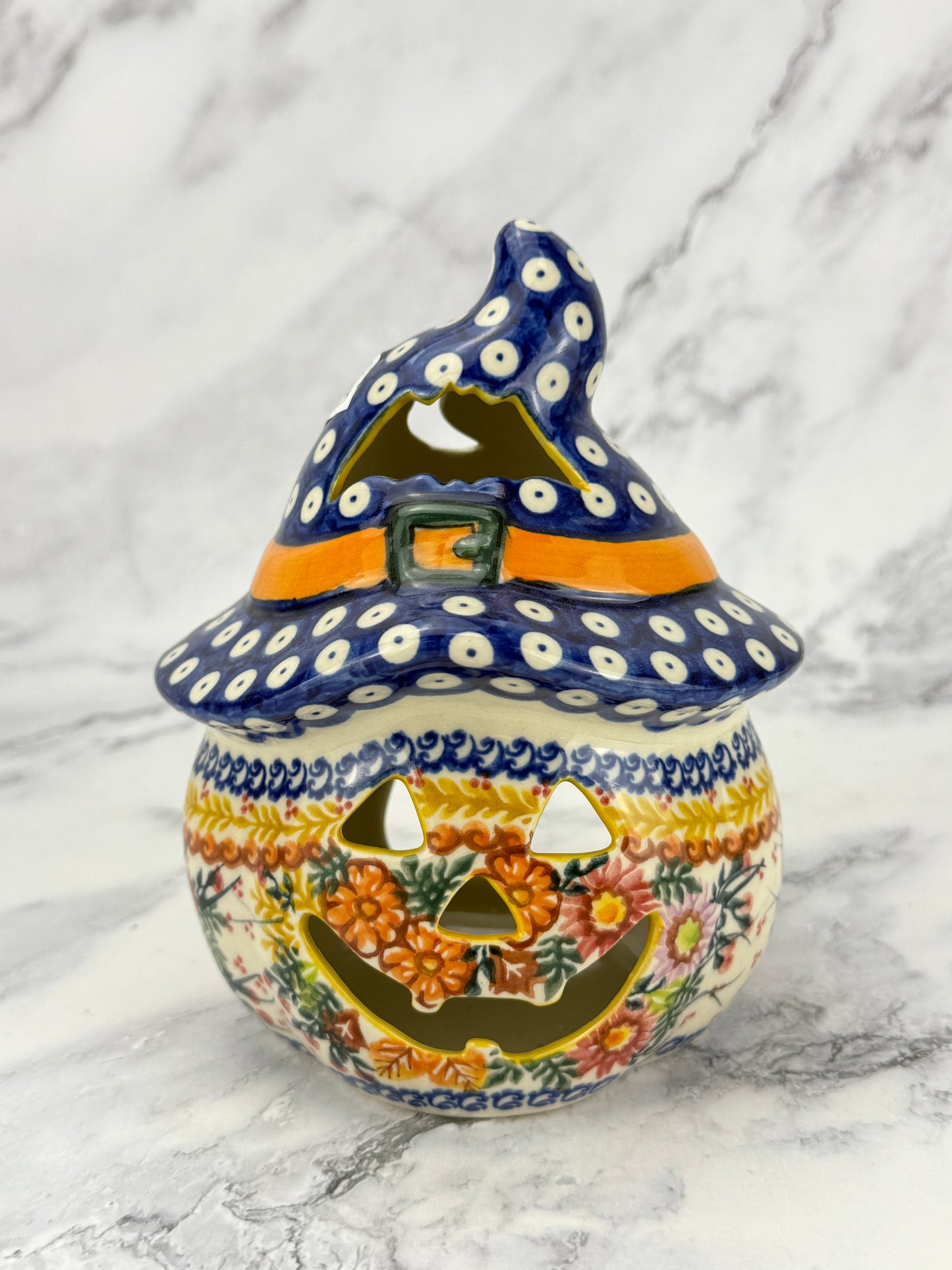 SALE Small Unikat Pumpkin With Hat - Pattern U477
