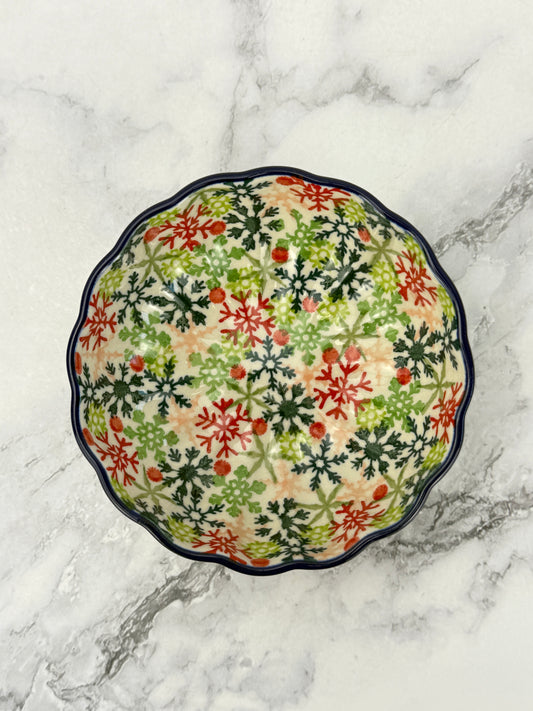 4.5" Unikat Scalloped Bowl - Shape 23 - Pattern U5038