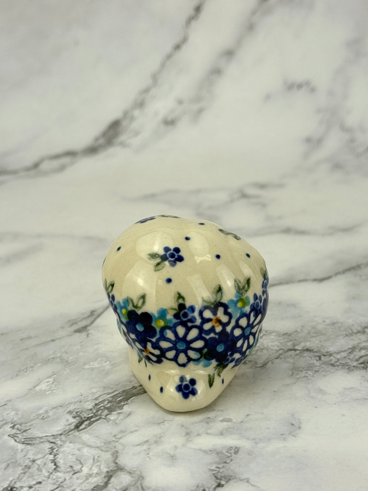 Snail Figurine - Shape V415 - Pattern Blue Medow