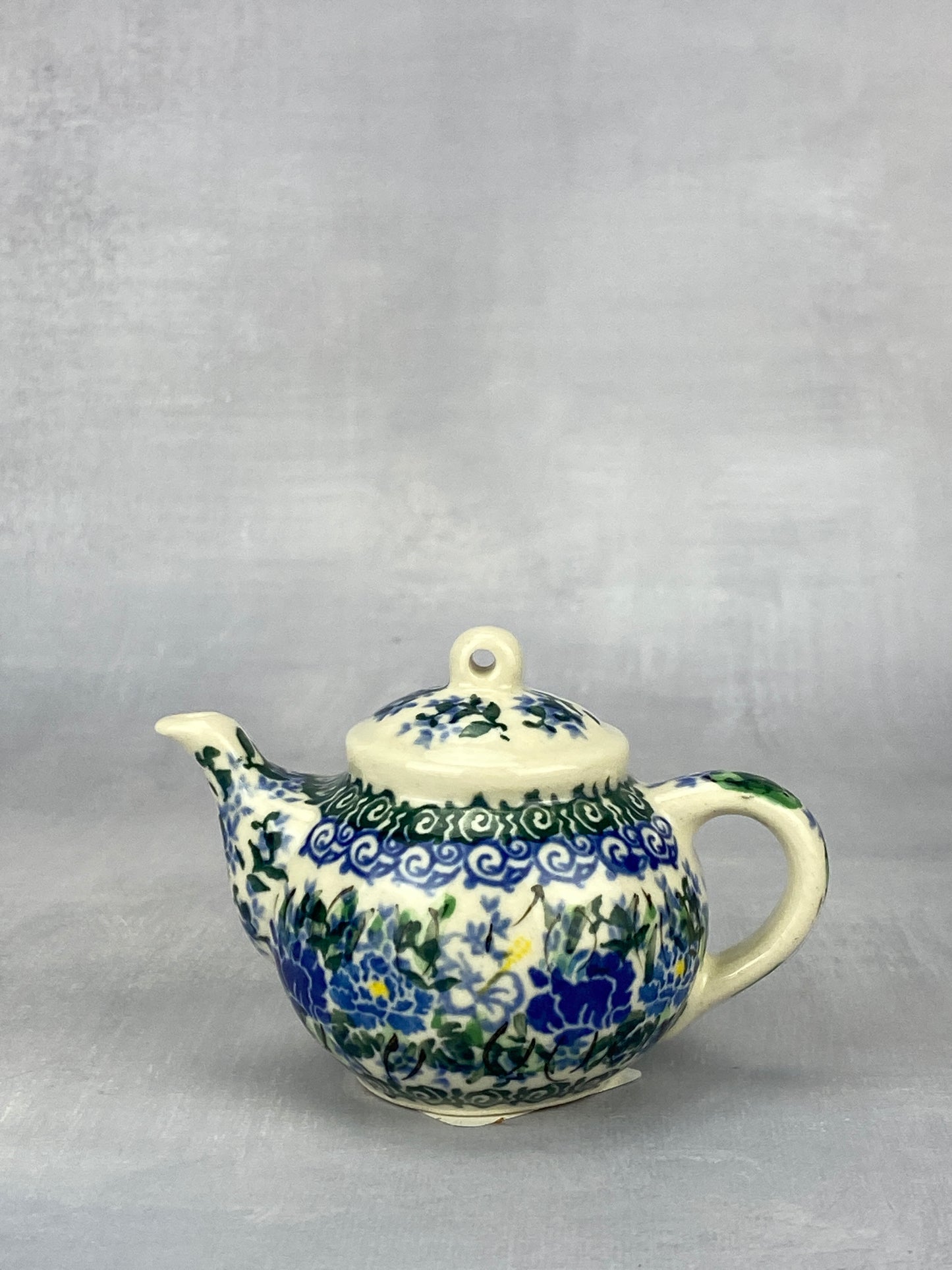 Unikat Teapot Ornament - Shape F88 - Pattern U5138