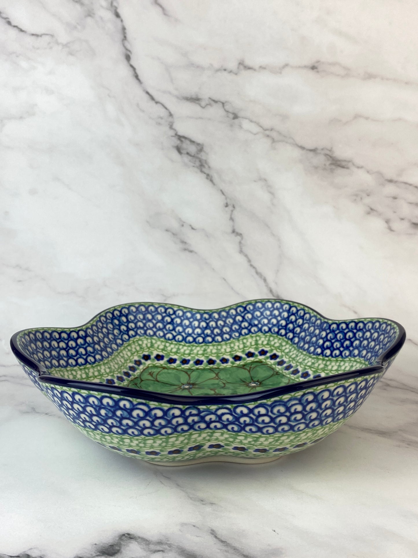 Unikat Flower Bowl - Shape 738 - Pattern U408D