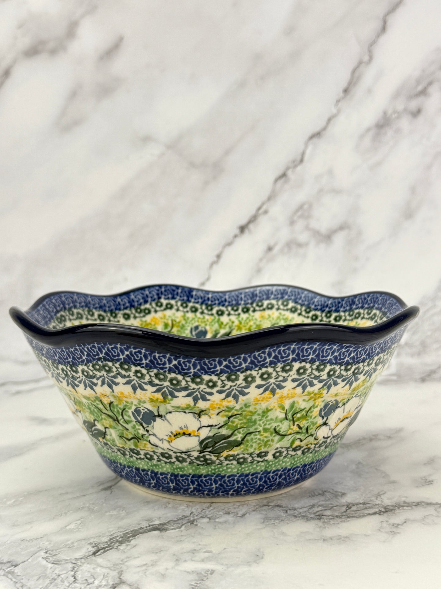Small Wavy Unikat Bowl - Shape 691 - Pattern U5014