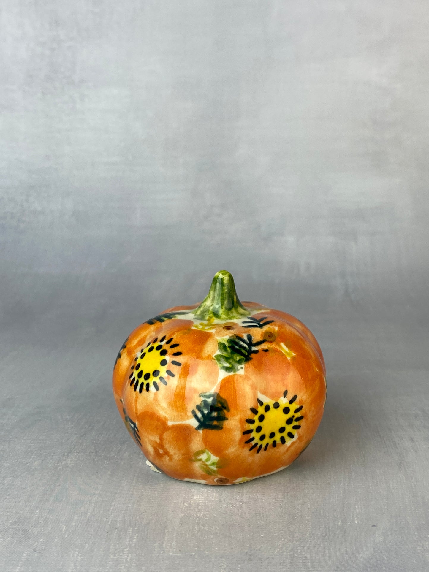 Vena Squat Mini Gourd - Orange Flower