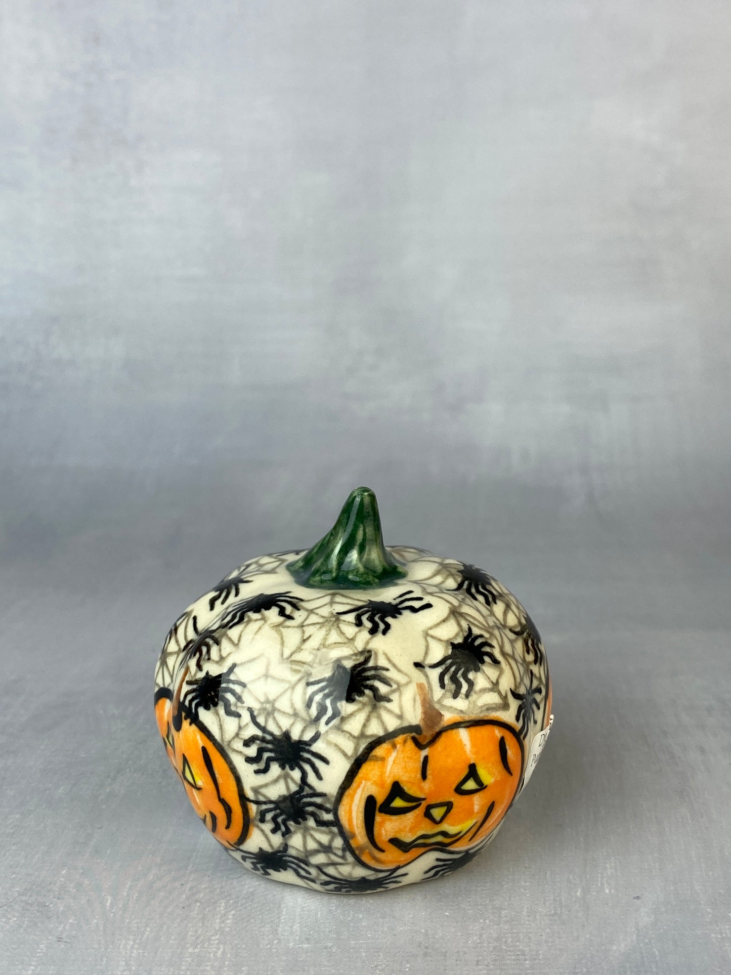 Vena Squat Mini Gourd - Spiders