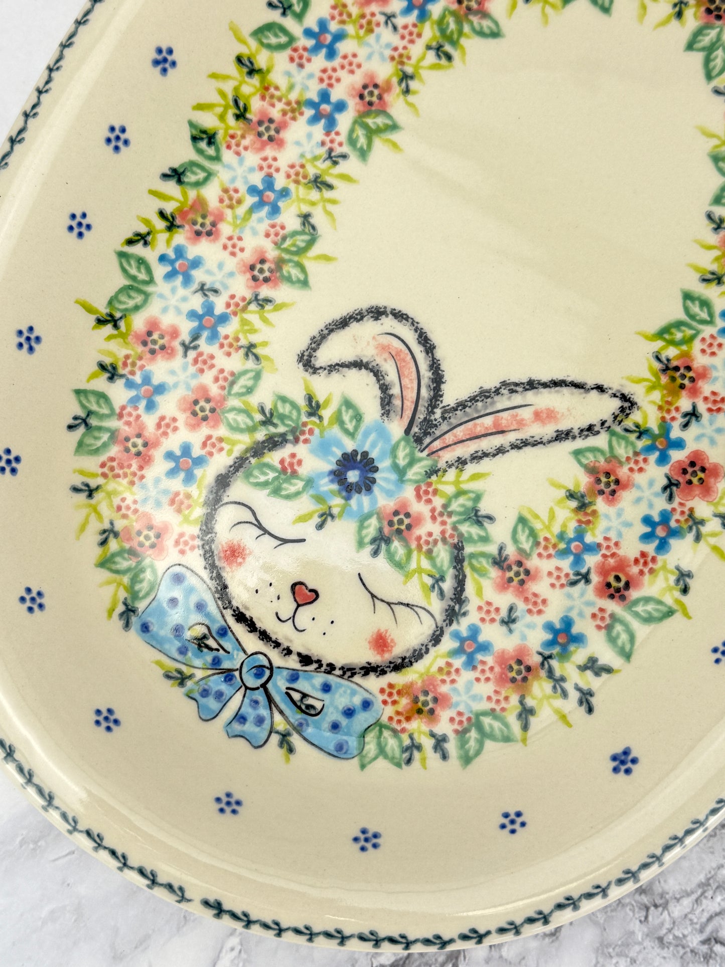 Vena Unikat Tray - Shape V115 - Blue Bow Tie Bunny