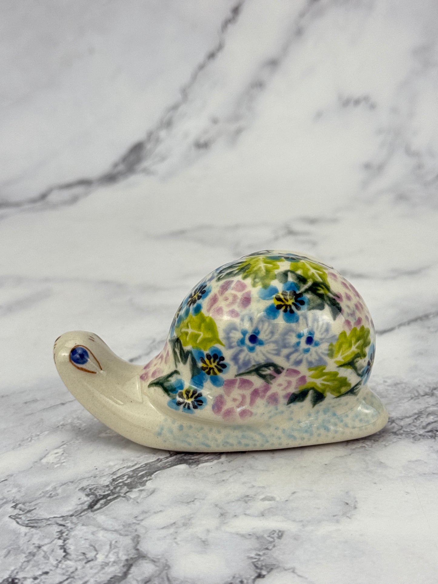 Snail Figurine - Shape V415 - Pattern Purple Passion