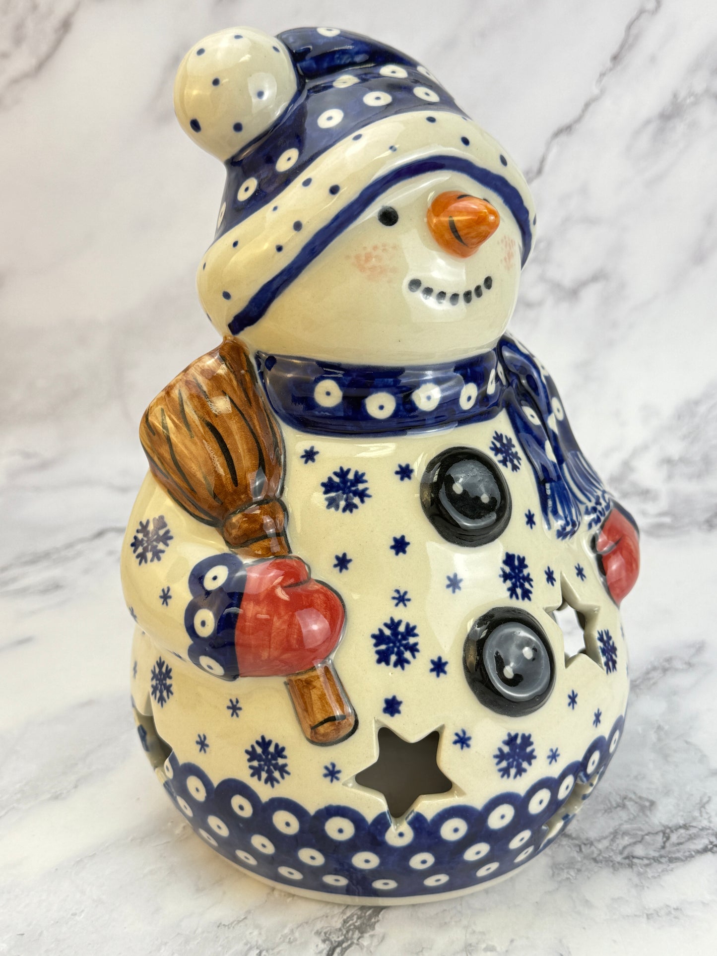 Vena Snowman With Broomstick - Shape V641 - Snowflake Owl Eye