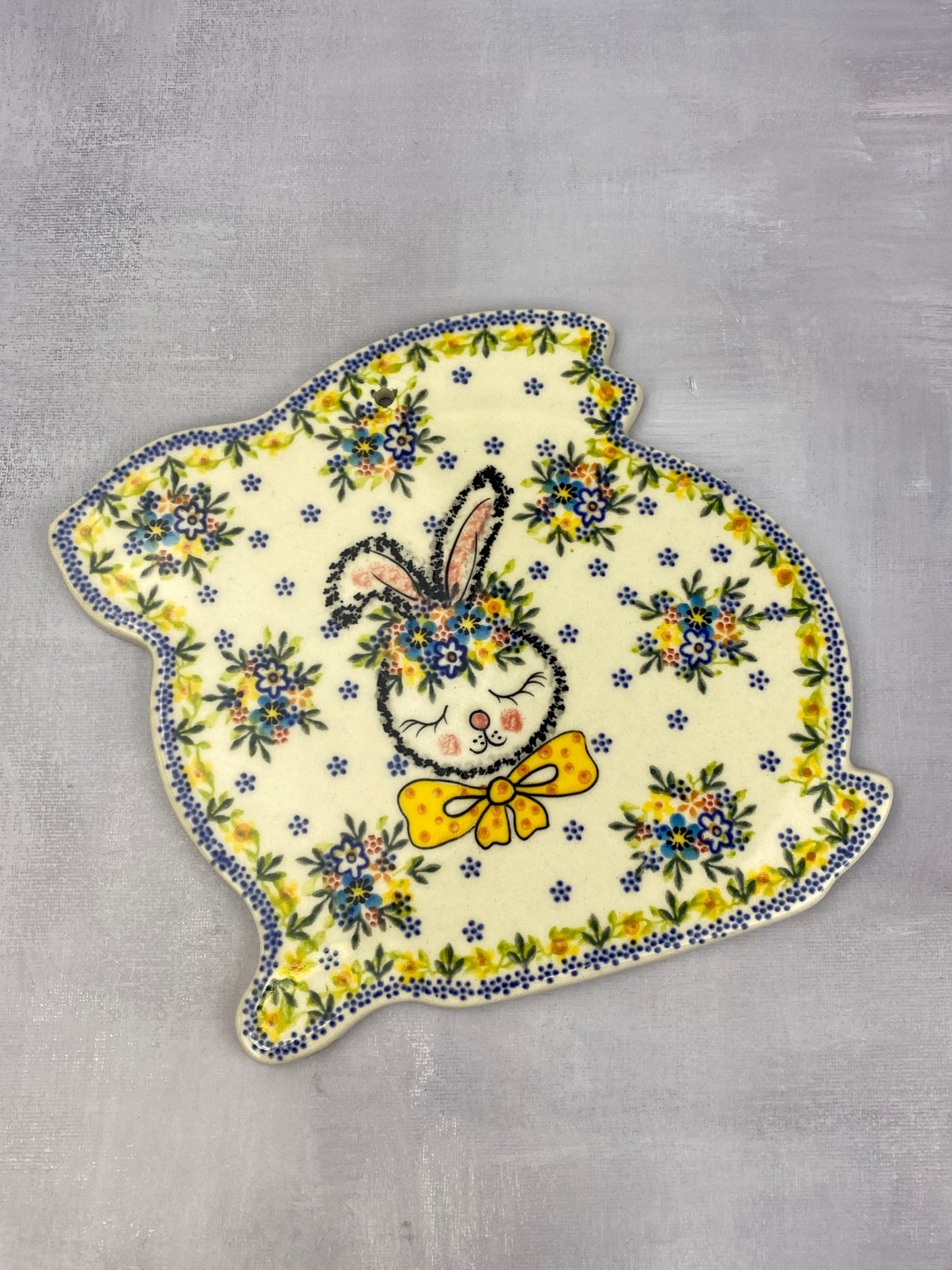 Vena Unikat Bunny Trivet - Shape V608 - Yellow Bunny