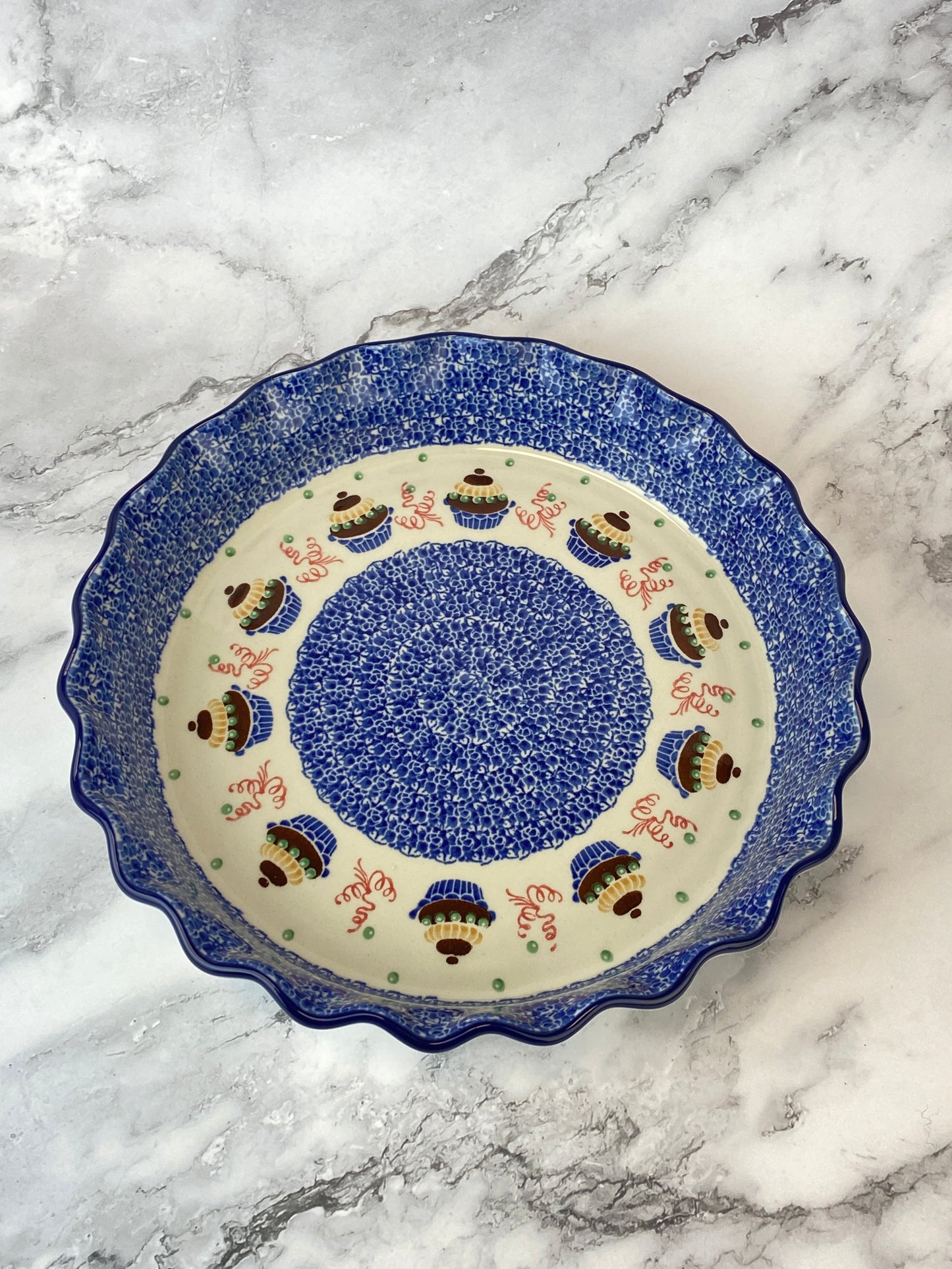 Ruffled Pie Plate / Round Baker  - Shape 636 - Pattern 1597
