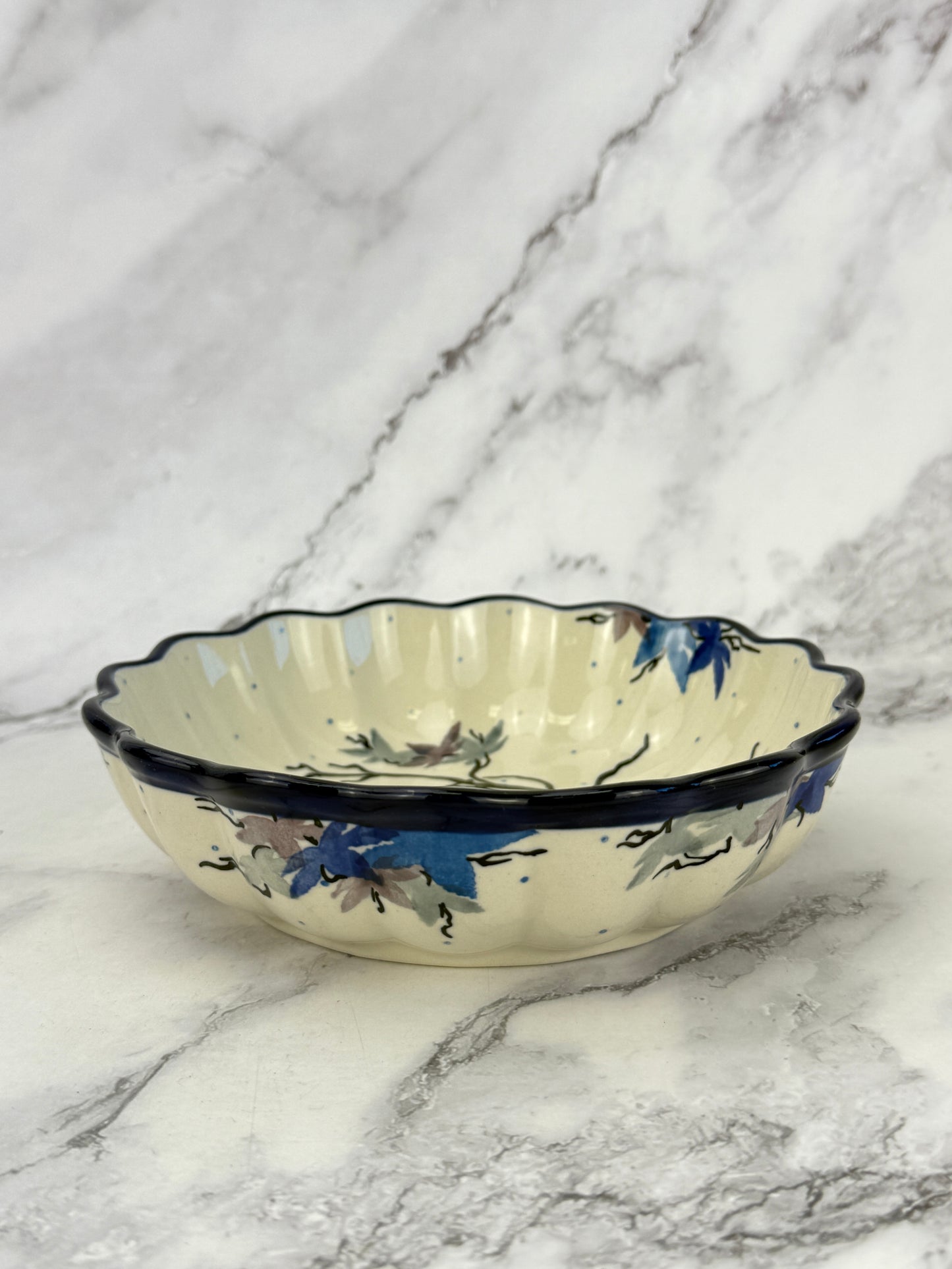 Unikat Scalloped Bowl - Shape 973 - Pattern U5073