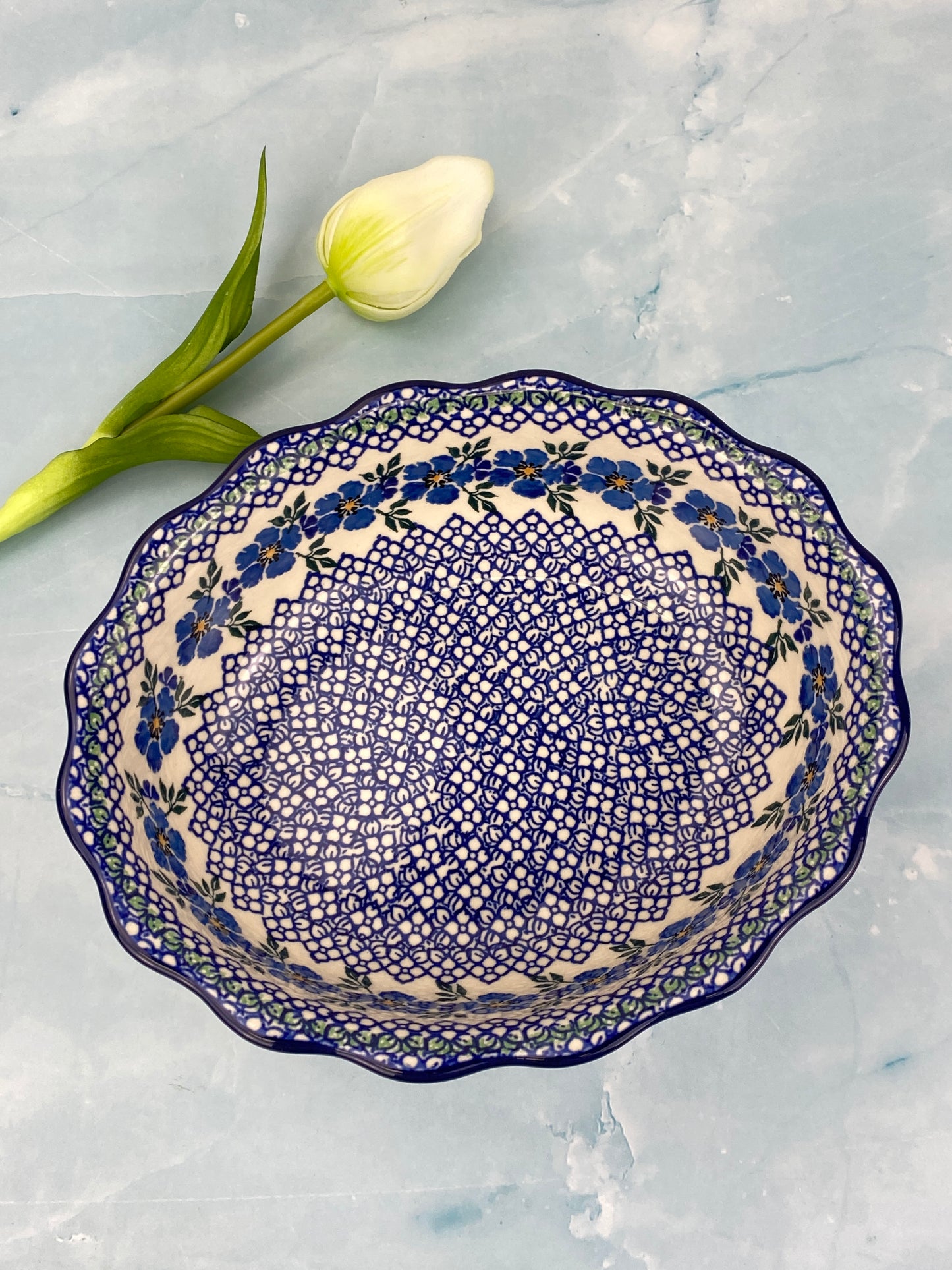 Scalloped Oval Bowl - Shape D78 - Pattern 1382