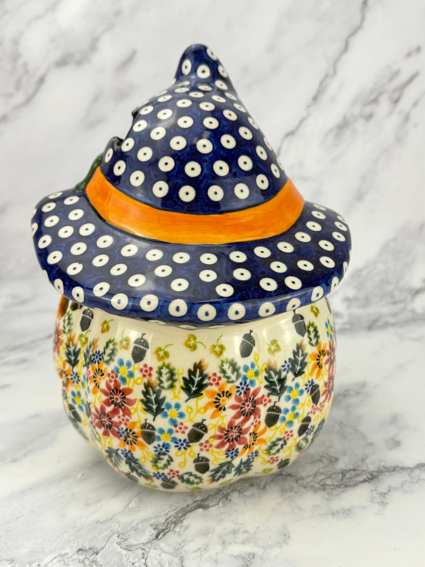 SALE Medium Unikat Pumpkin with Hat - Pattern U633