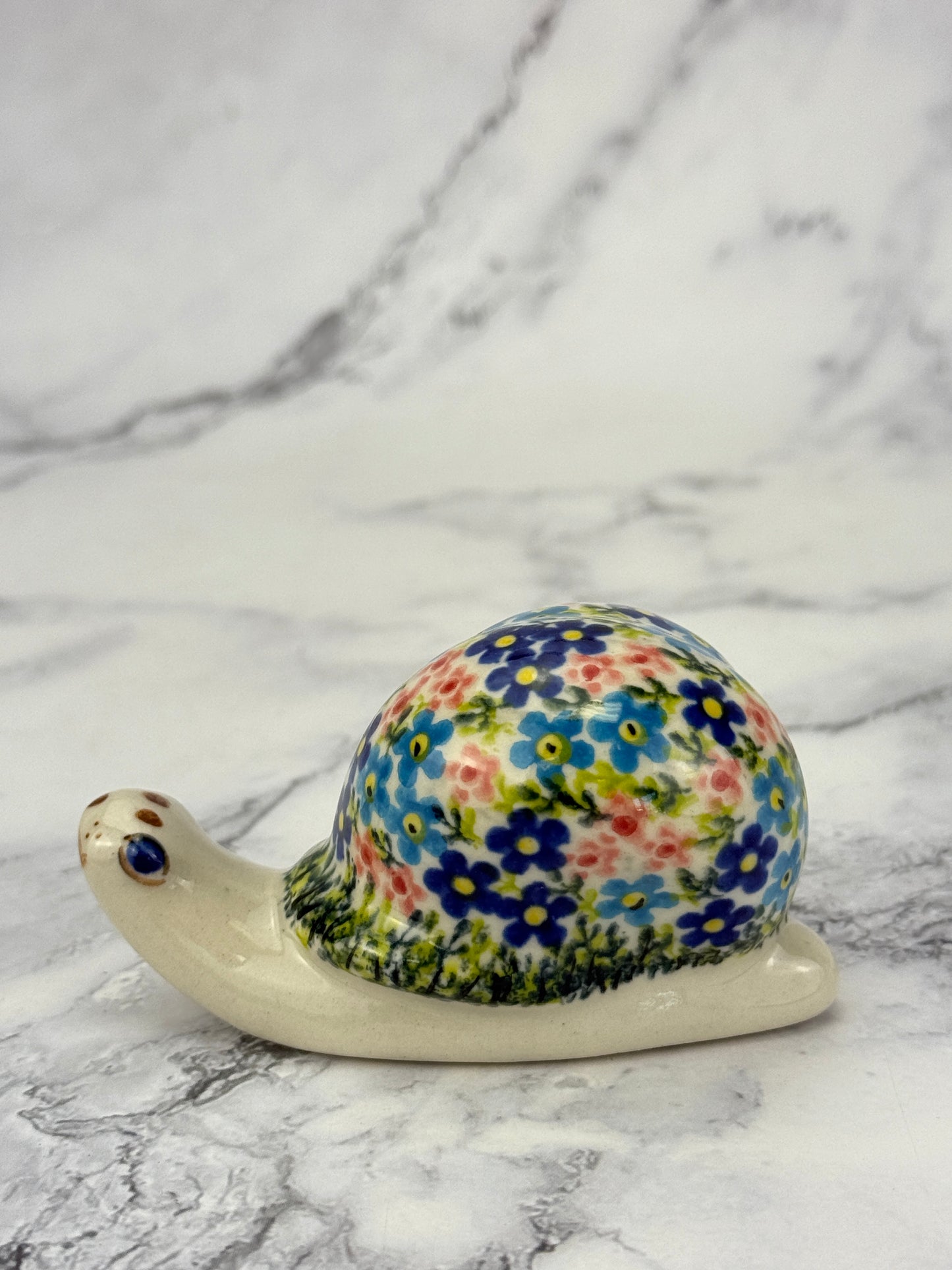 Snail Figurine - Shape V415 - Pattern Pink Posy