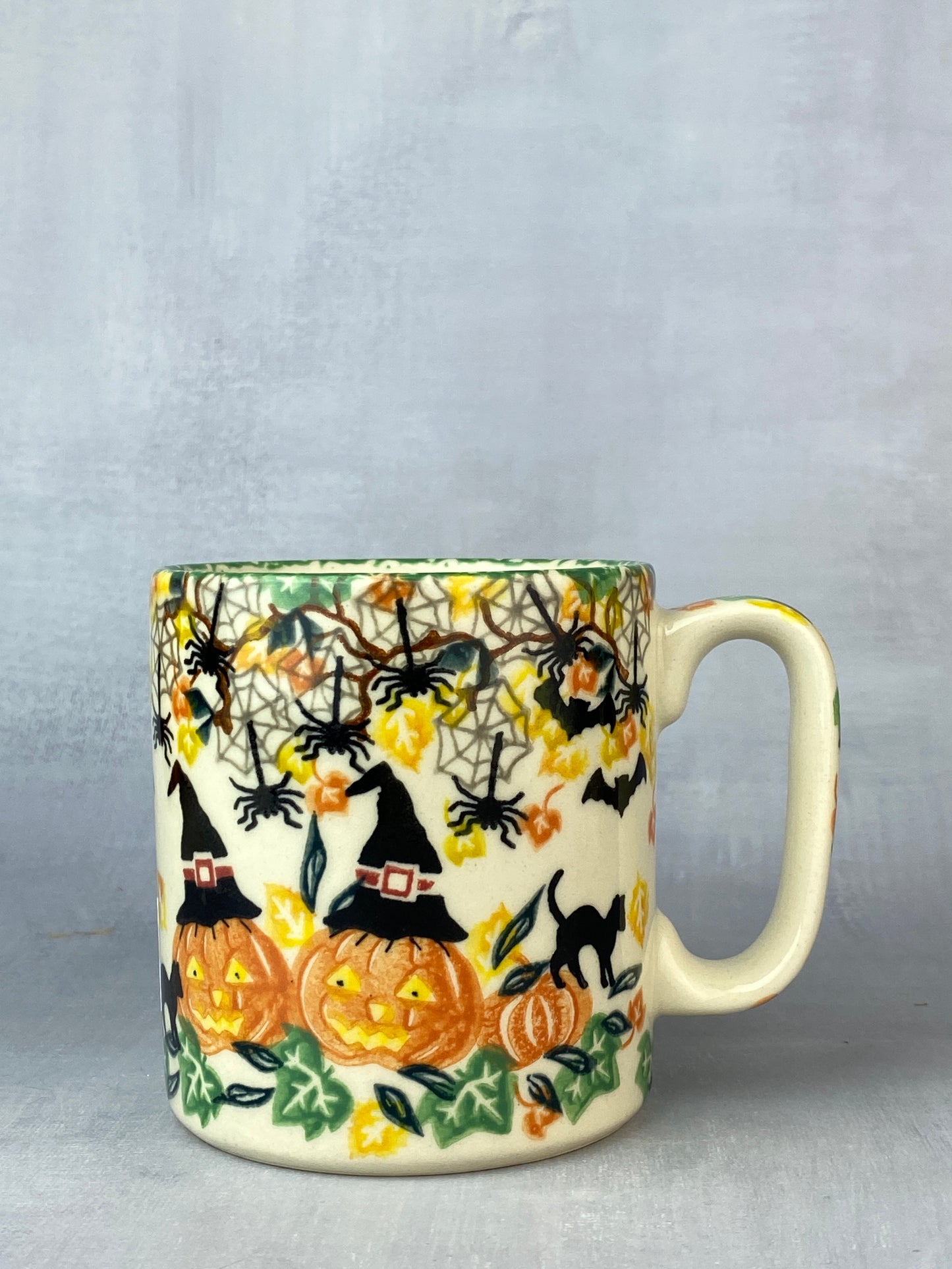 Vena Unikat 12oz Mug - Shape V055 - Happy Halloween