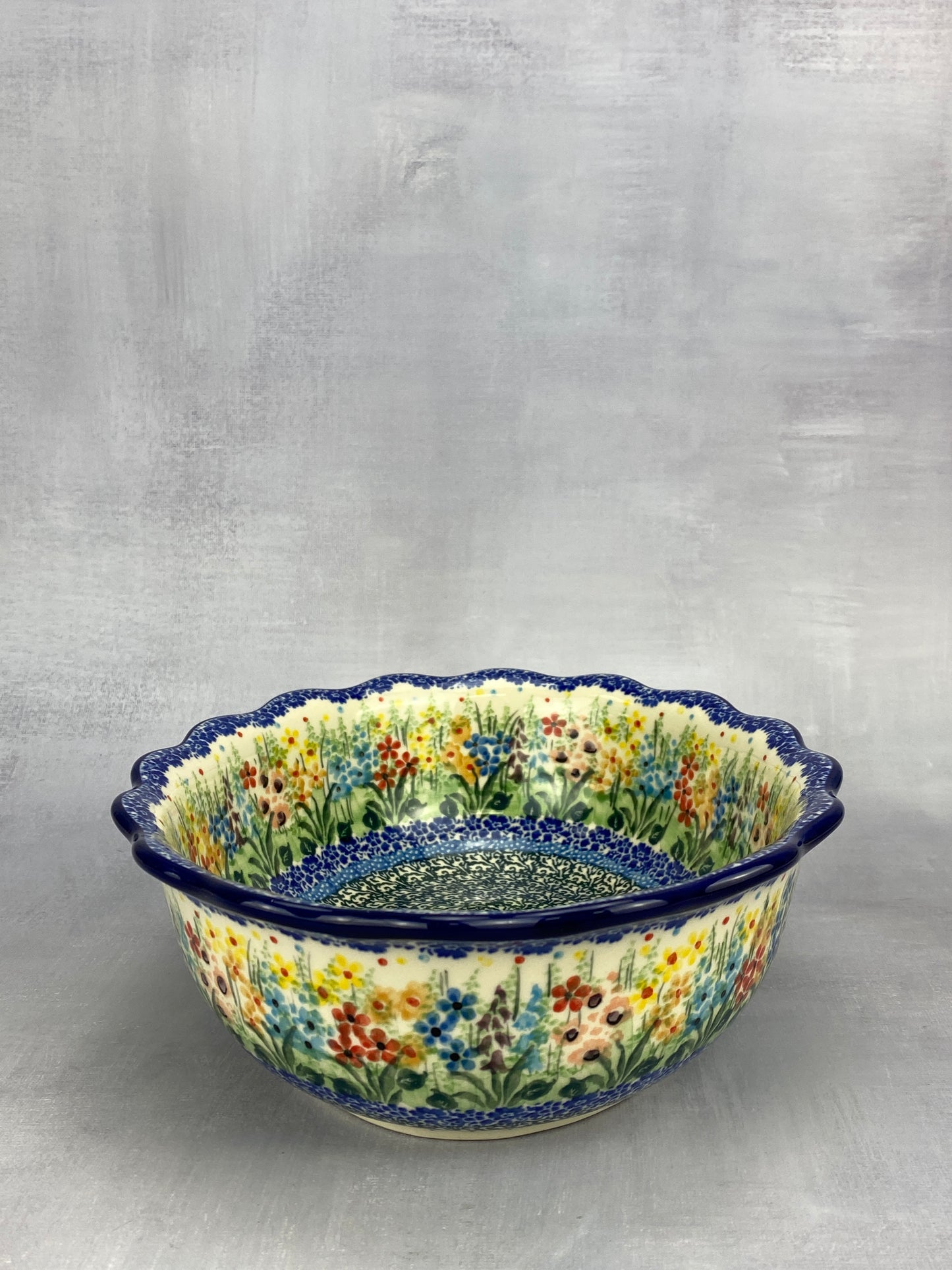 Scalloped Unikat Oval Bowl - Shape D78 - Pattern U4893