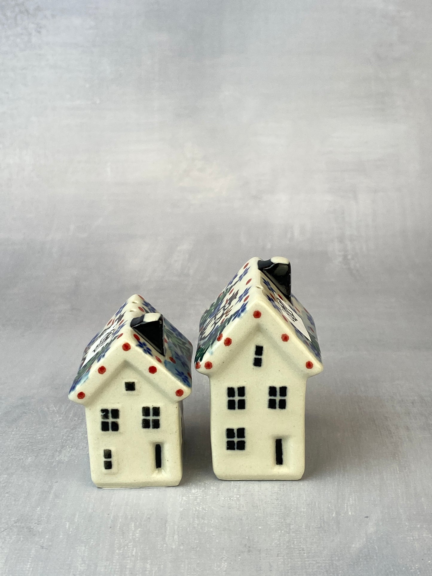 Cottage Shaped Salt & Pepper Shakers - Shapes G24 & G25 - Pattern U4661