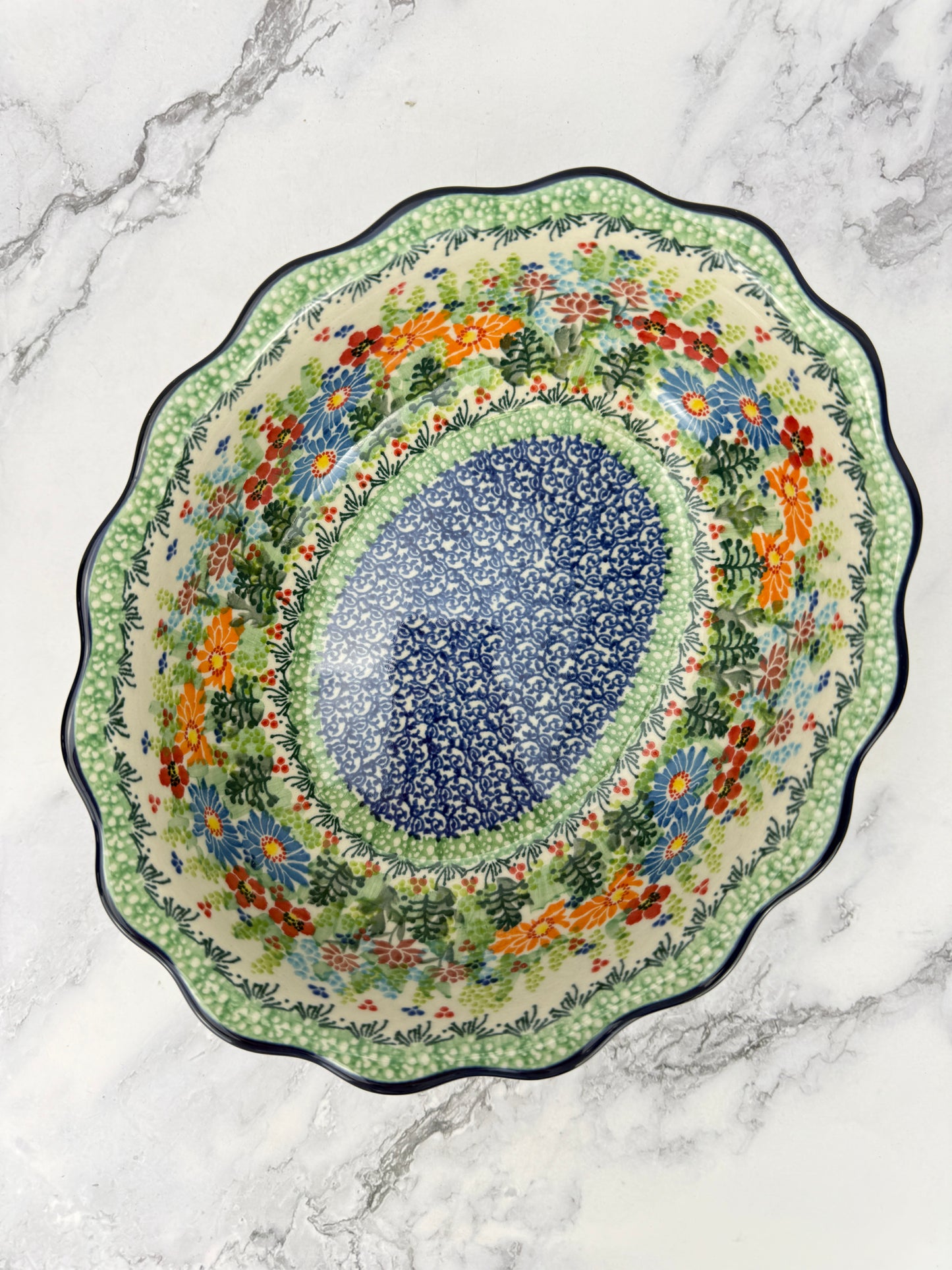 Scalloped Unikat Oval Bowl - Shape D78 - Pattern U5237