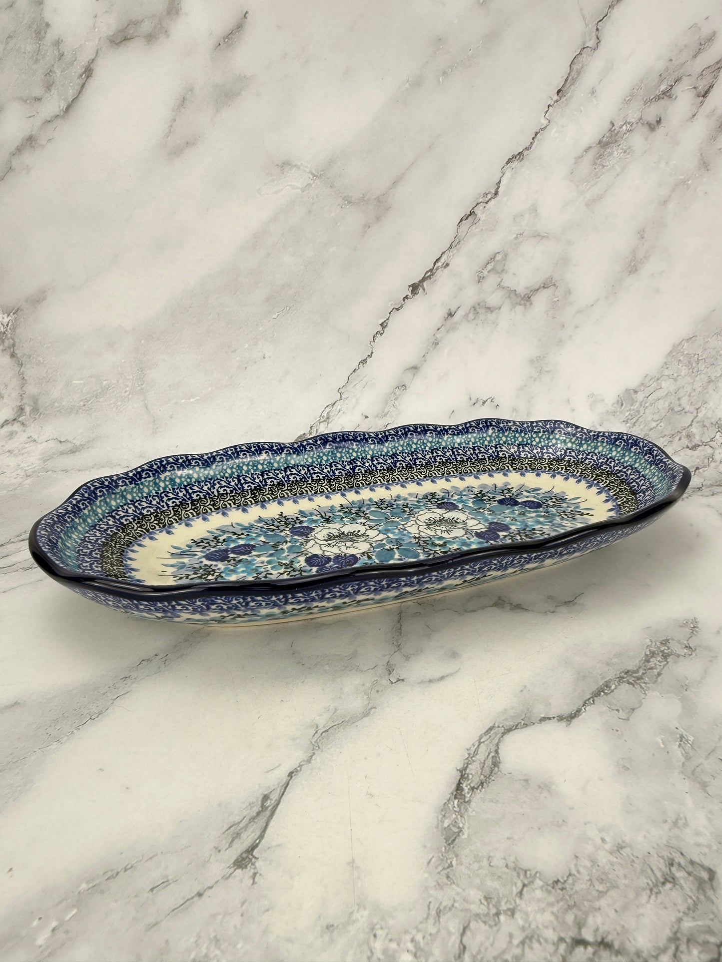 Scalloped Unikat Tray - Shape A42 - Pattern U5025