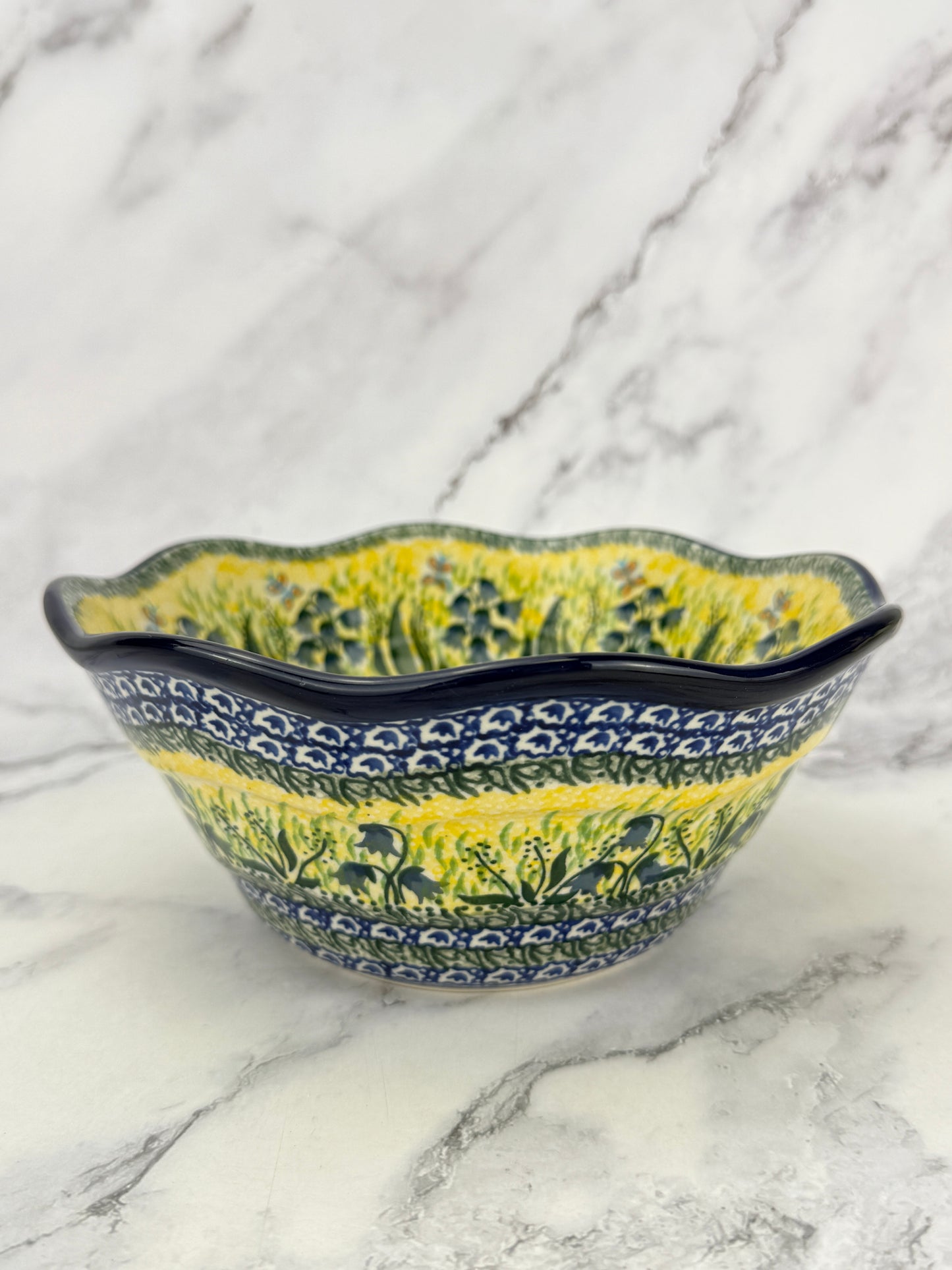 Small Wavy Unikat Bowl - Shape 691 - Pattern U1483