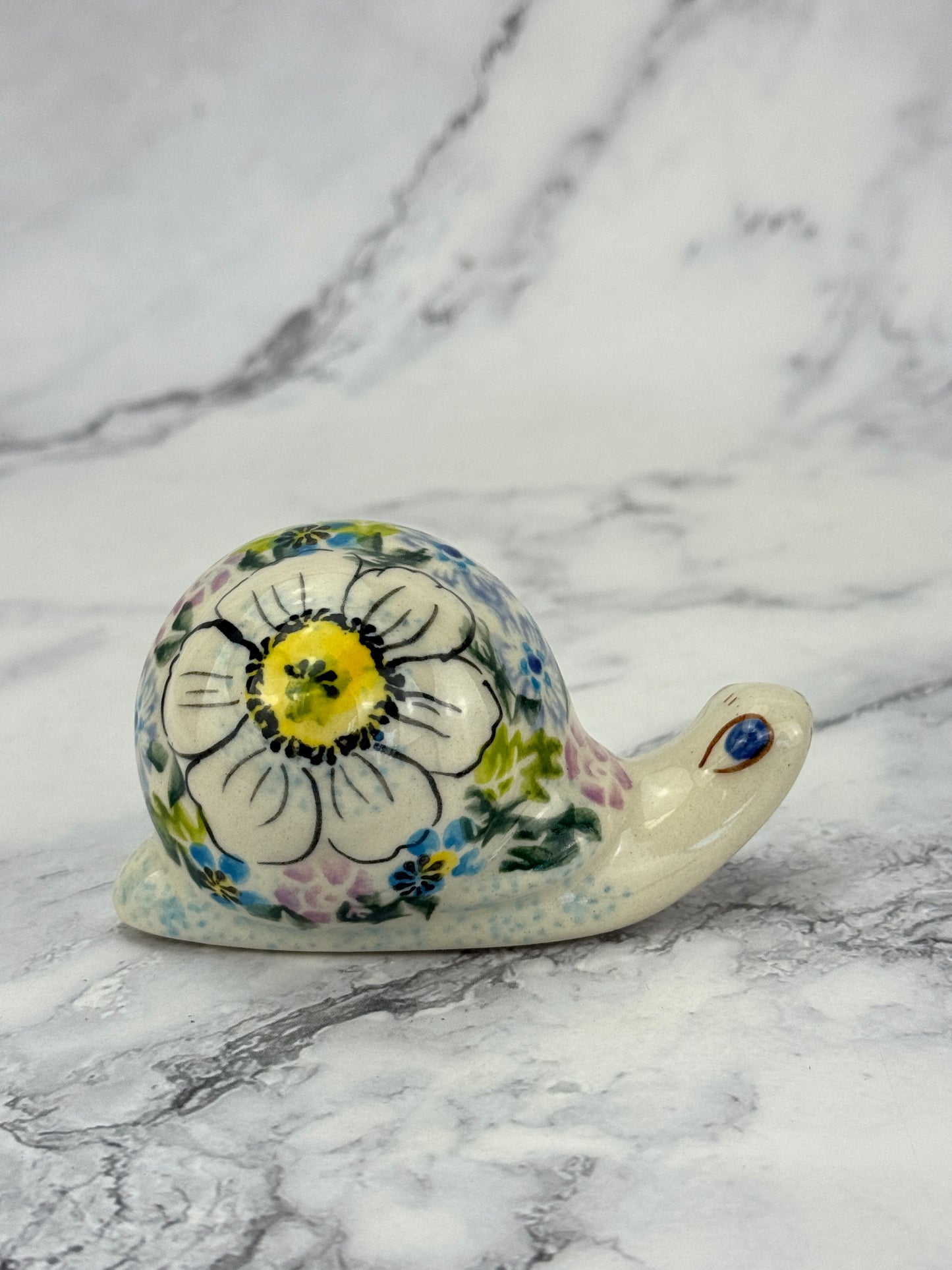 Snail Figurine - Shape V415 - Pattern Purple Passion