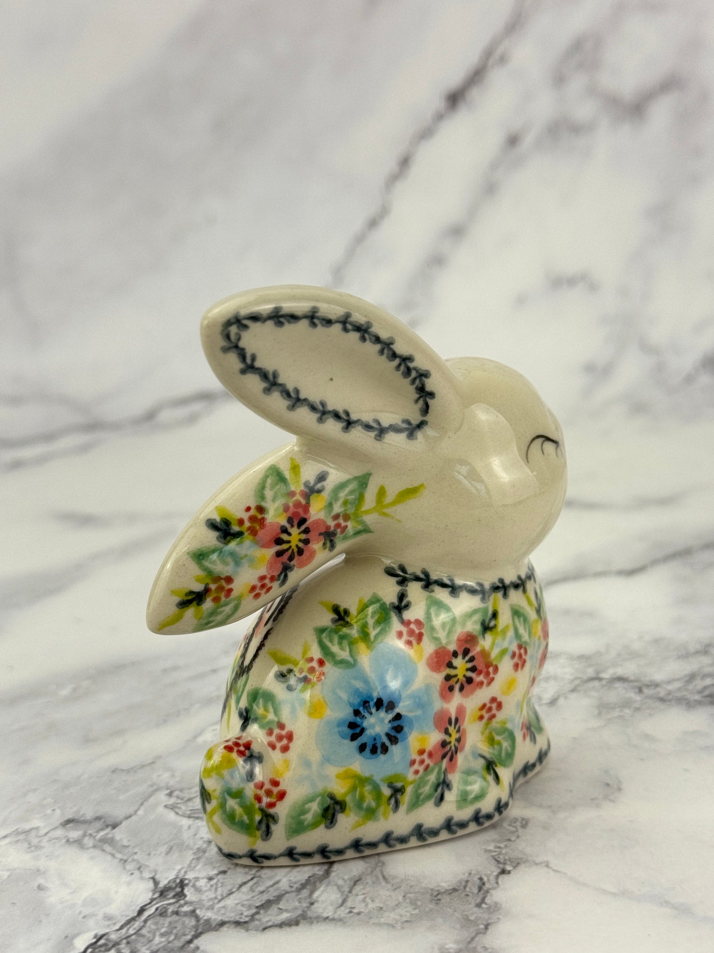 Bunny Figurine - Shape V412 - Pink Bunny