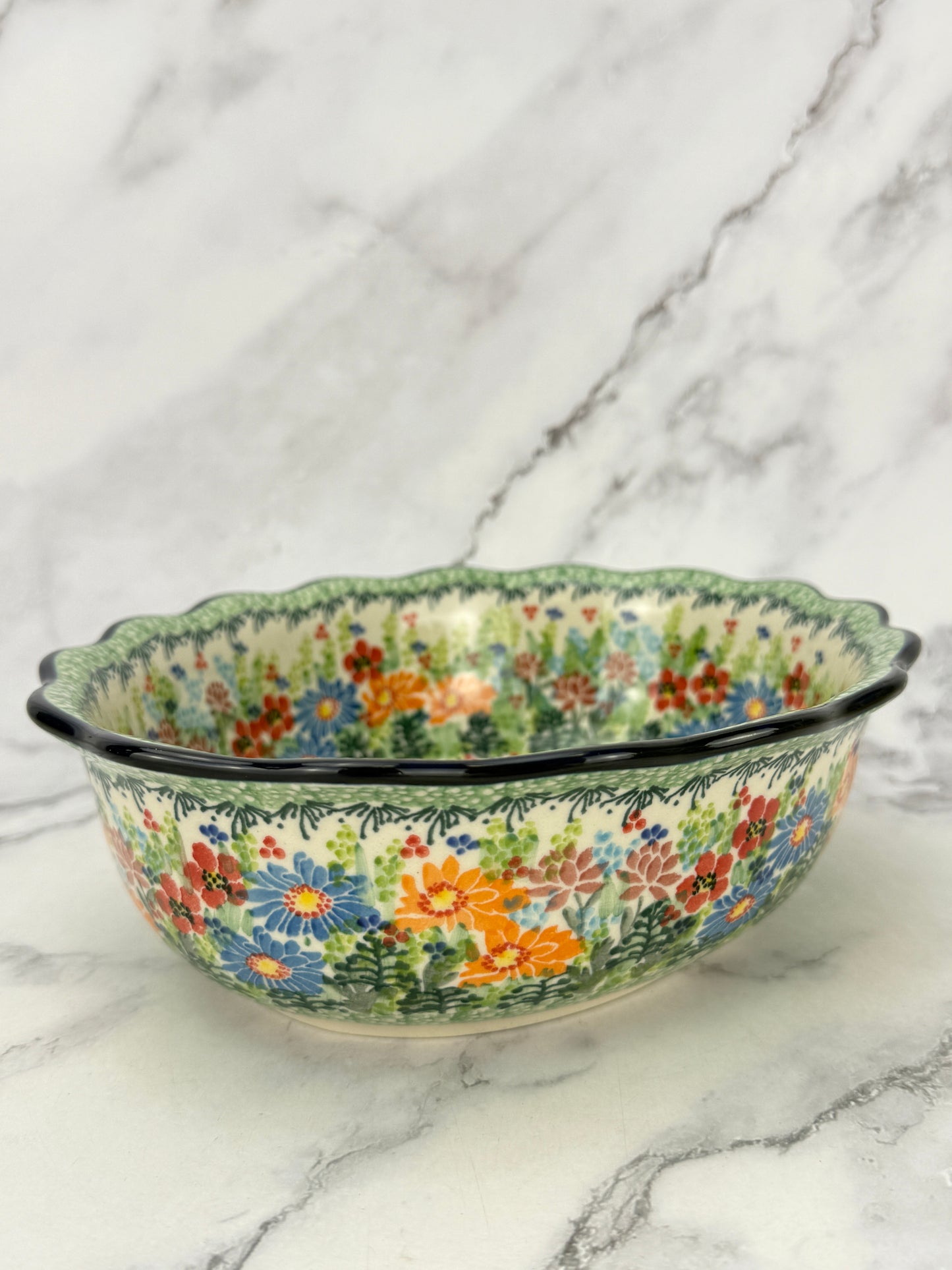 Scalloped Unikat Oval Bowl - Shape D78 - Pattern U5237