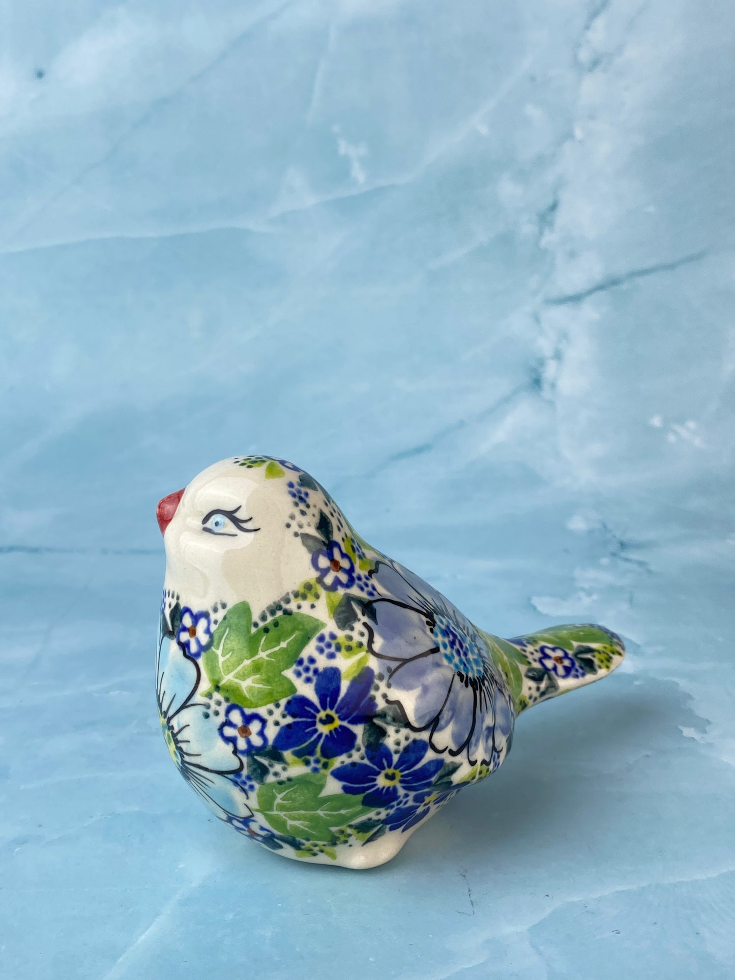 Vena Bird - Shape V518 - Pattern A562 Pastel Blue Flowers