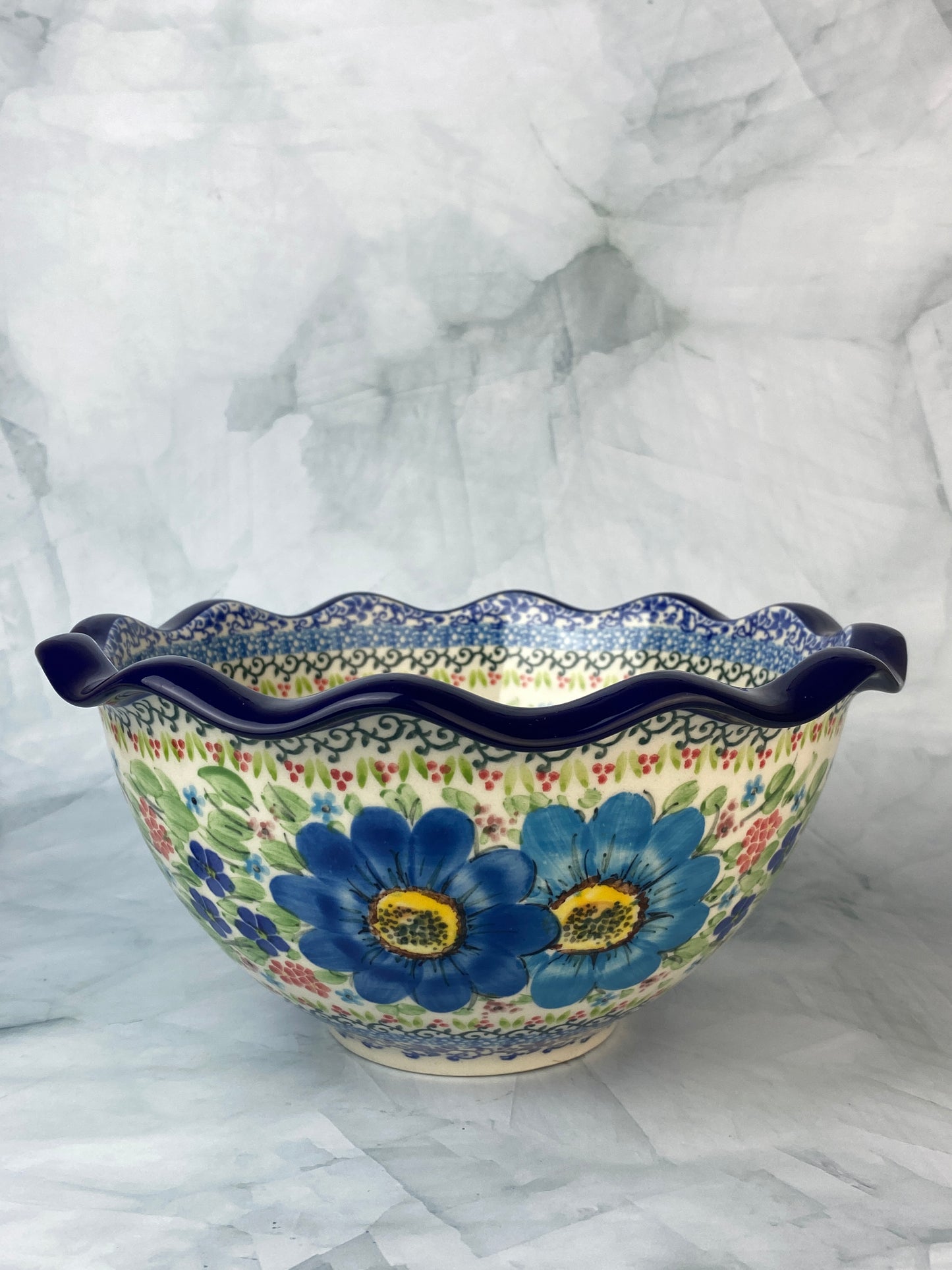 Ruffled Unikat Serving Bowl - Shape 634 - Pattern U5157