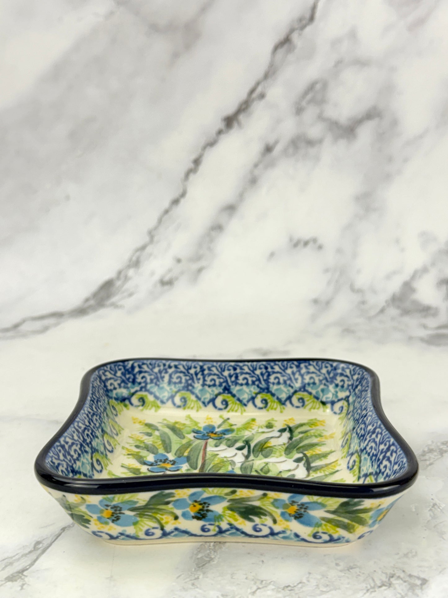 Wavy 4" Unikat Dish - Shape 630 - Pattern U5071
