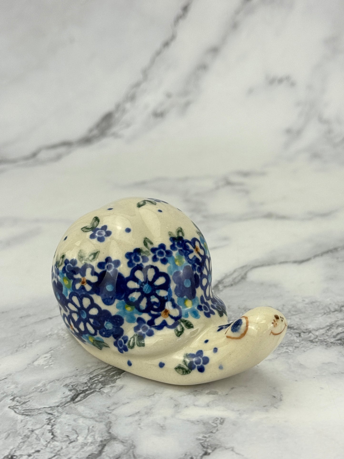 Snail Figurine - Shape V415 - Pattern Blue Medow