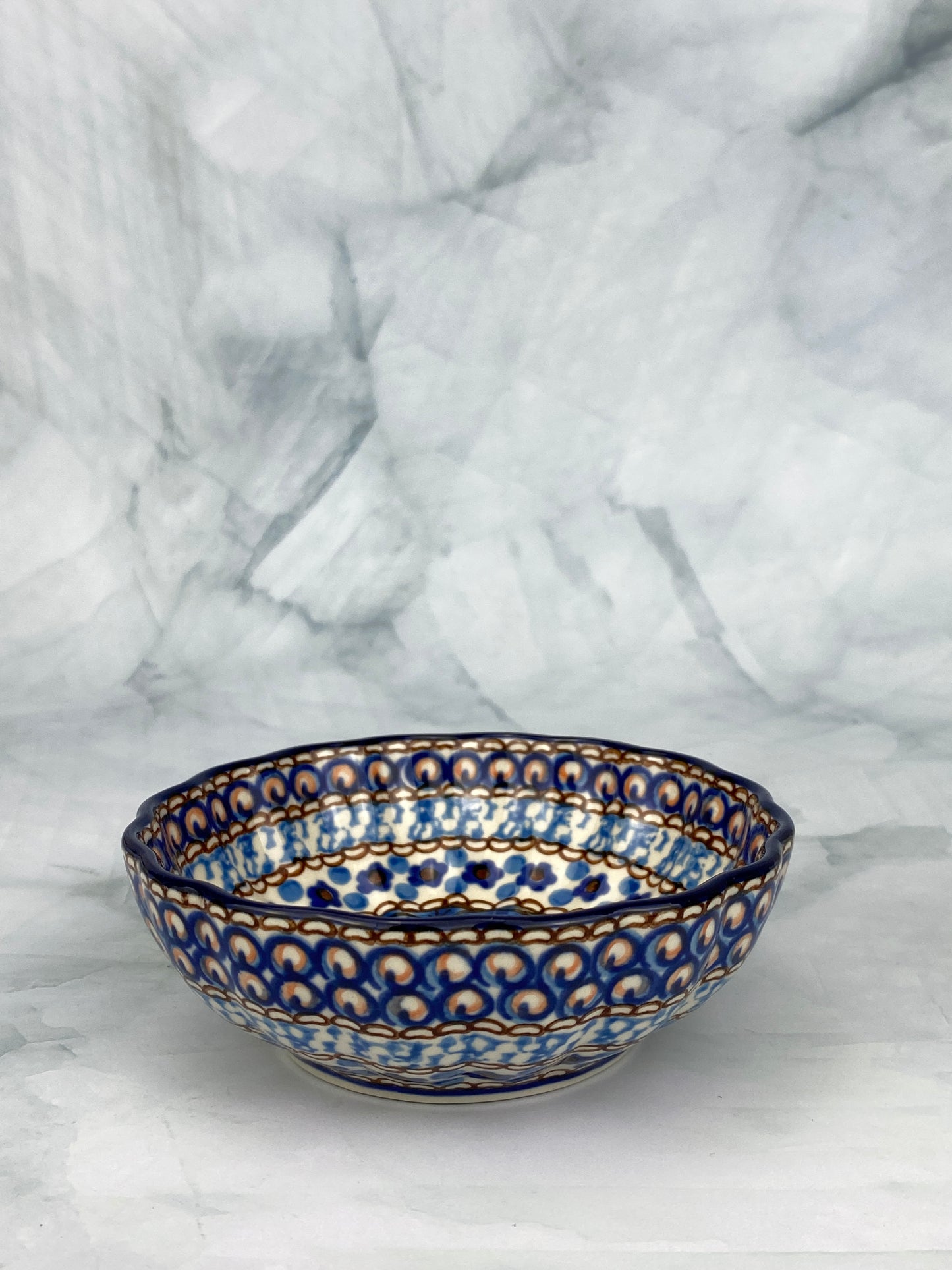 4.5" Unikat Scalloped Bowl - Shape 23 - Pattern U408C