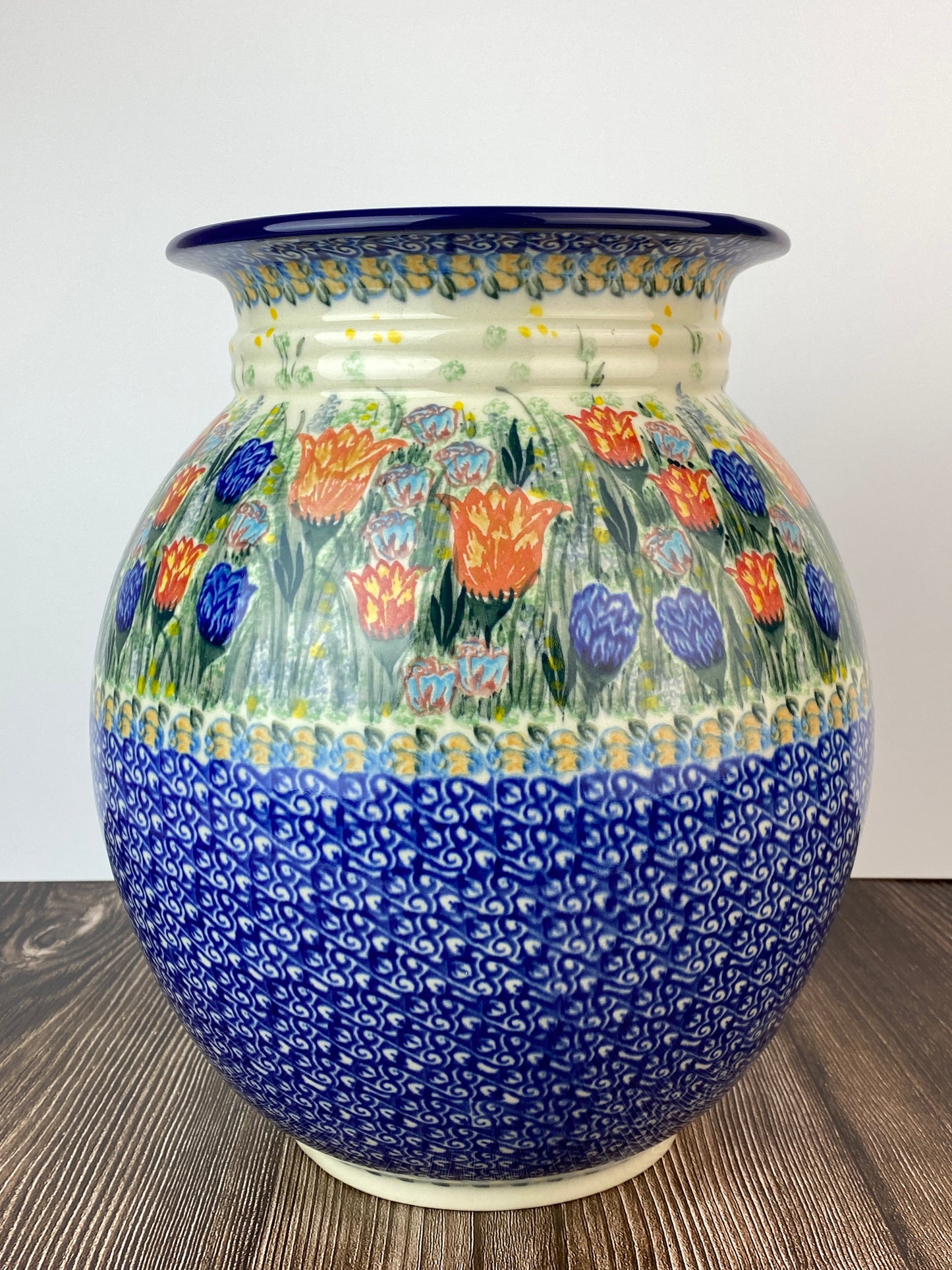 SALE Wide Unikat Regency Vase - Shape 93 - Pattern U3651