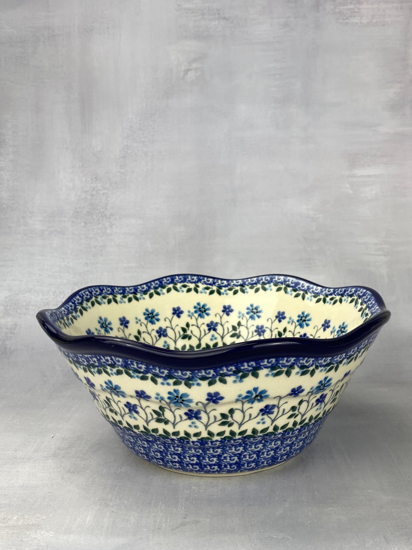 Medium Wavy Bowl - Shape 691 - Pattern 2785