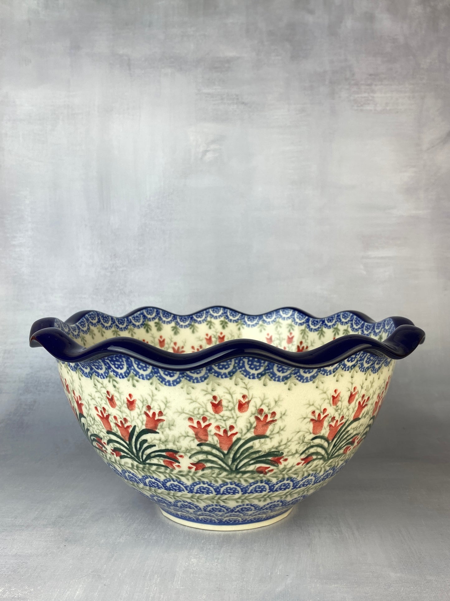 Ruffled Serving Bowl - Shape 634 - Pattern 1437