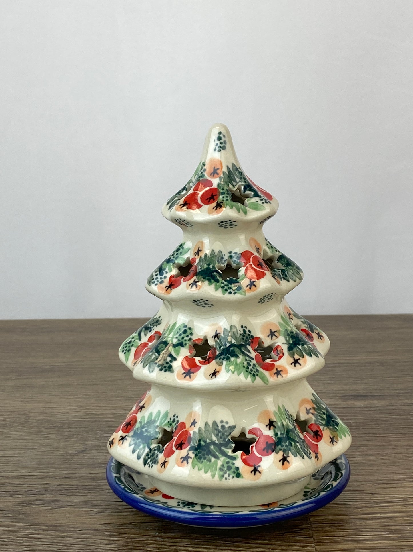 SALE Medium Christmas Tree - Shape 513 - Pattern 1414