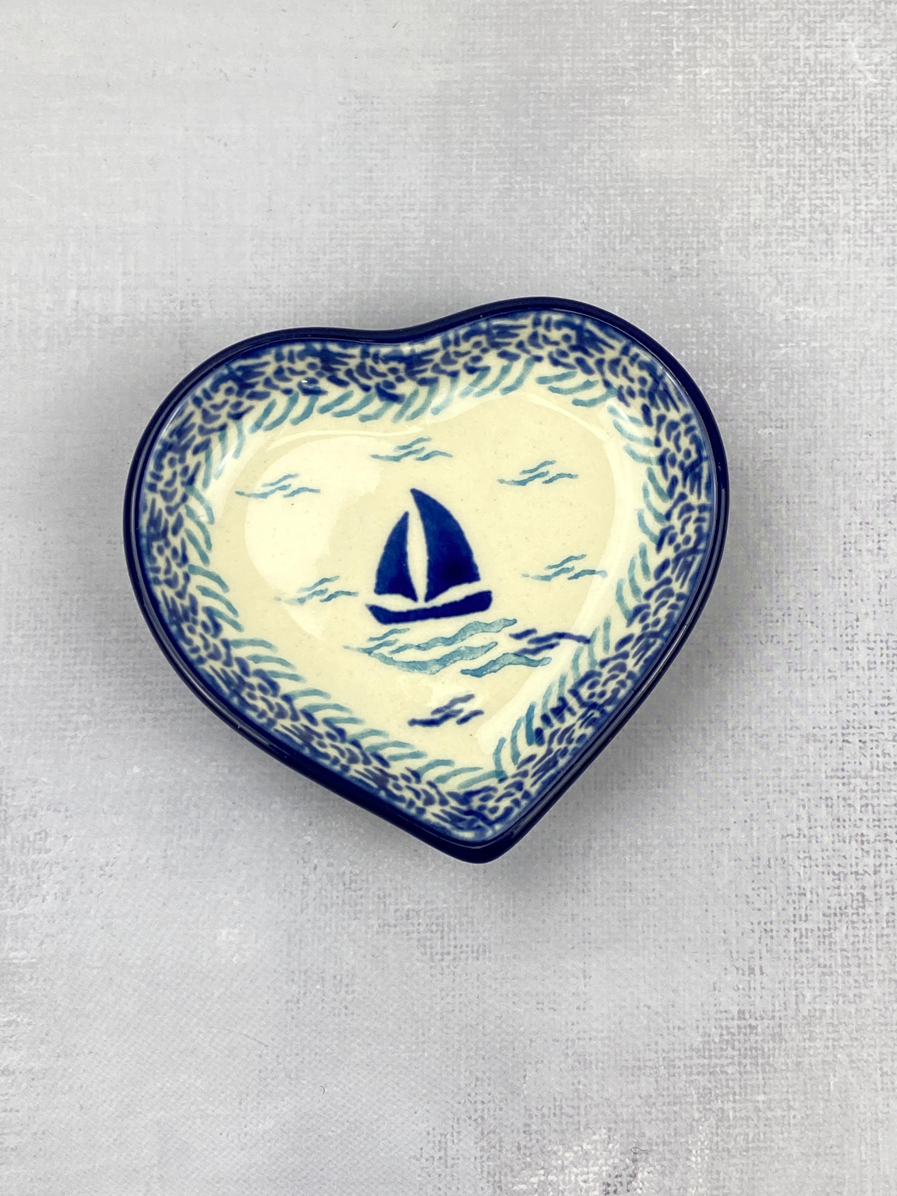 Heart Dish - Shape B64 - Pattern 2931 – Polish Pottery Westlake