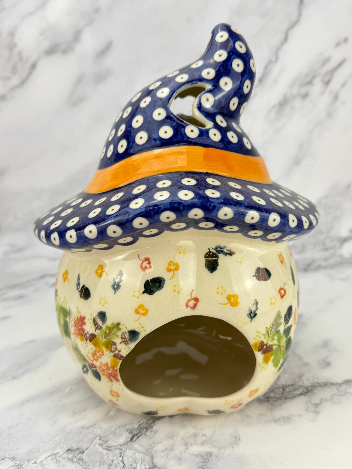 SALE Medium Unikat Pumpkin with Hat - Pattern CU497