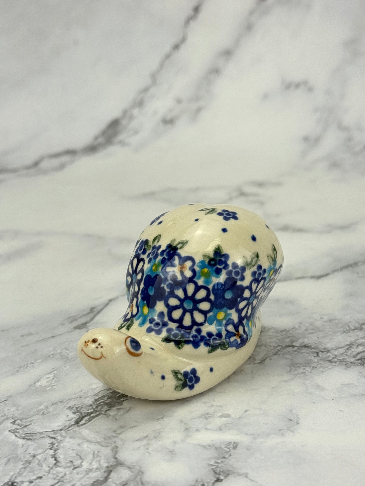 Snail Figurine - Shape V415 - Pattern Blue Medow