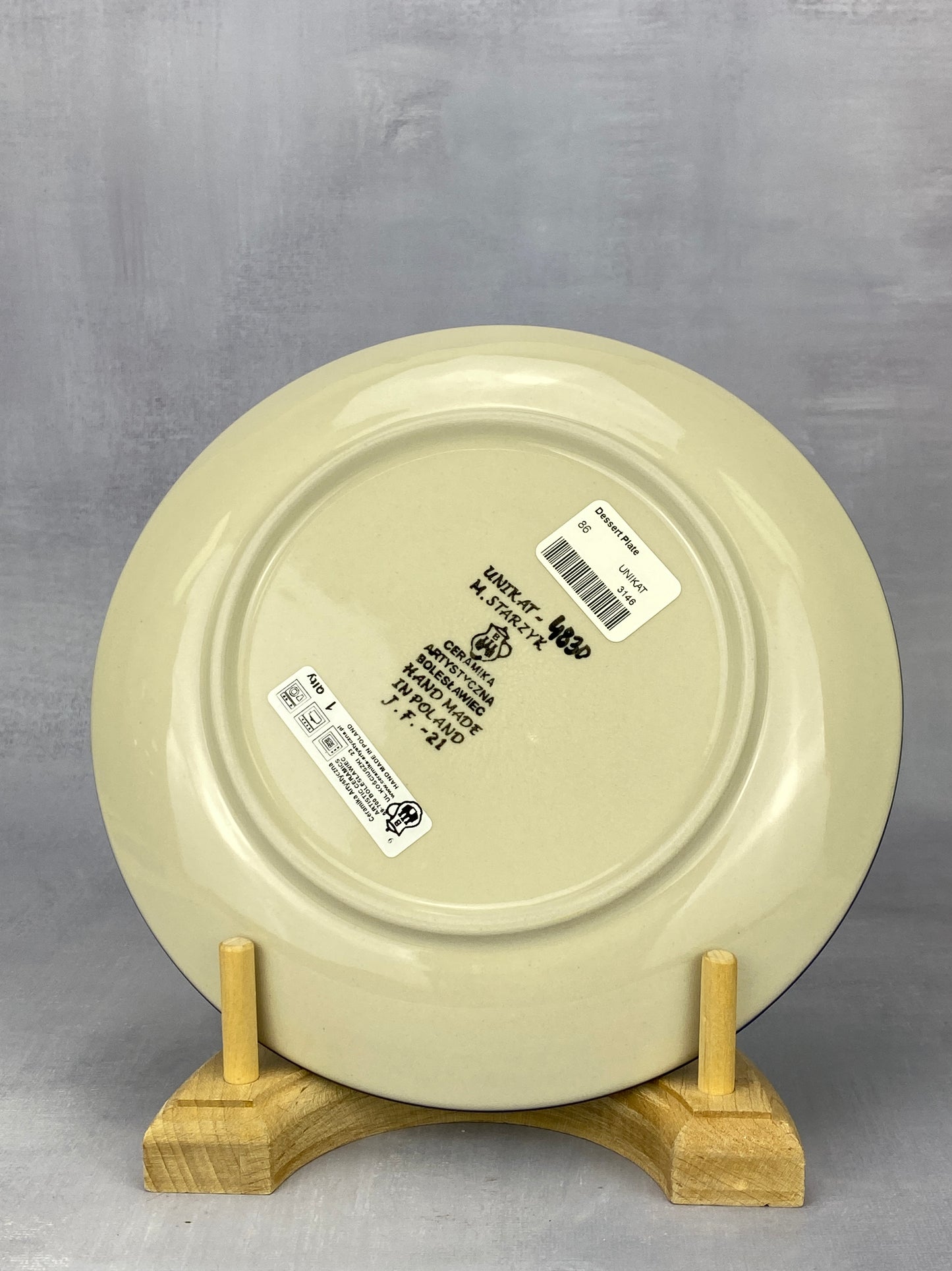 8" Unikat Dessert Plate - Shape 86 - Pattern U4830