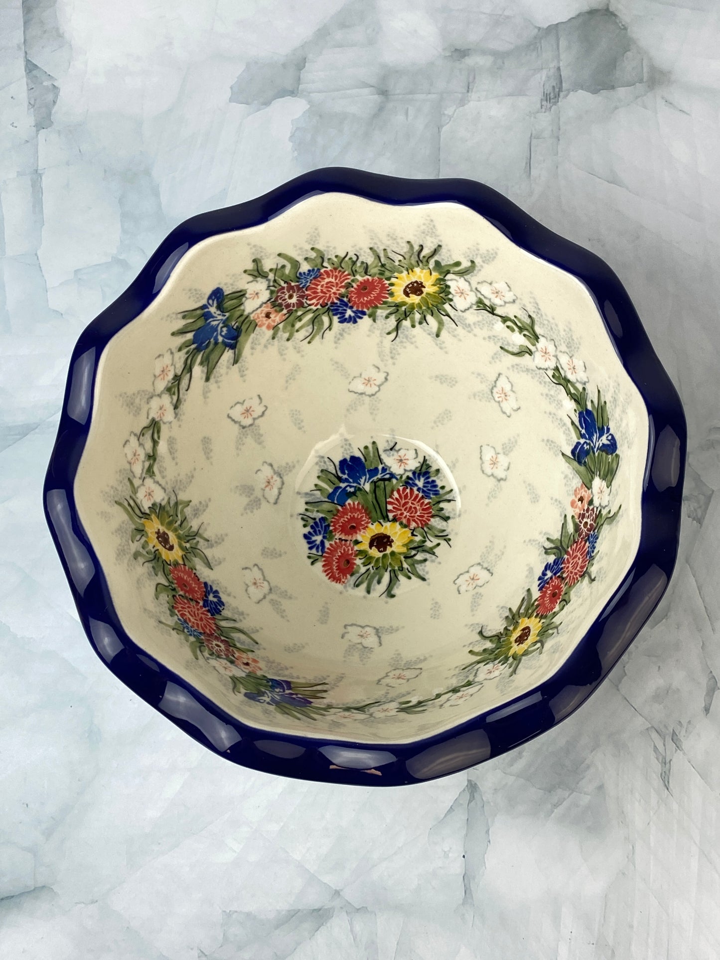 Ruffled Unikat Serving Bowl - Shape 634 - Pattern U5163