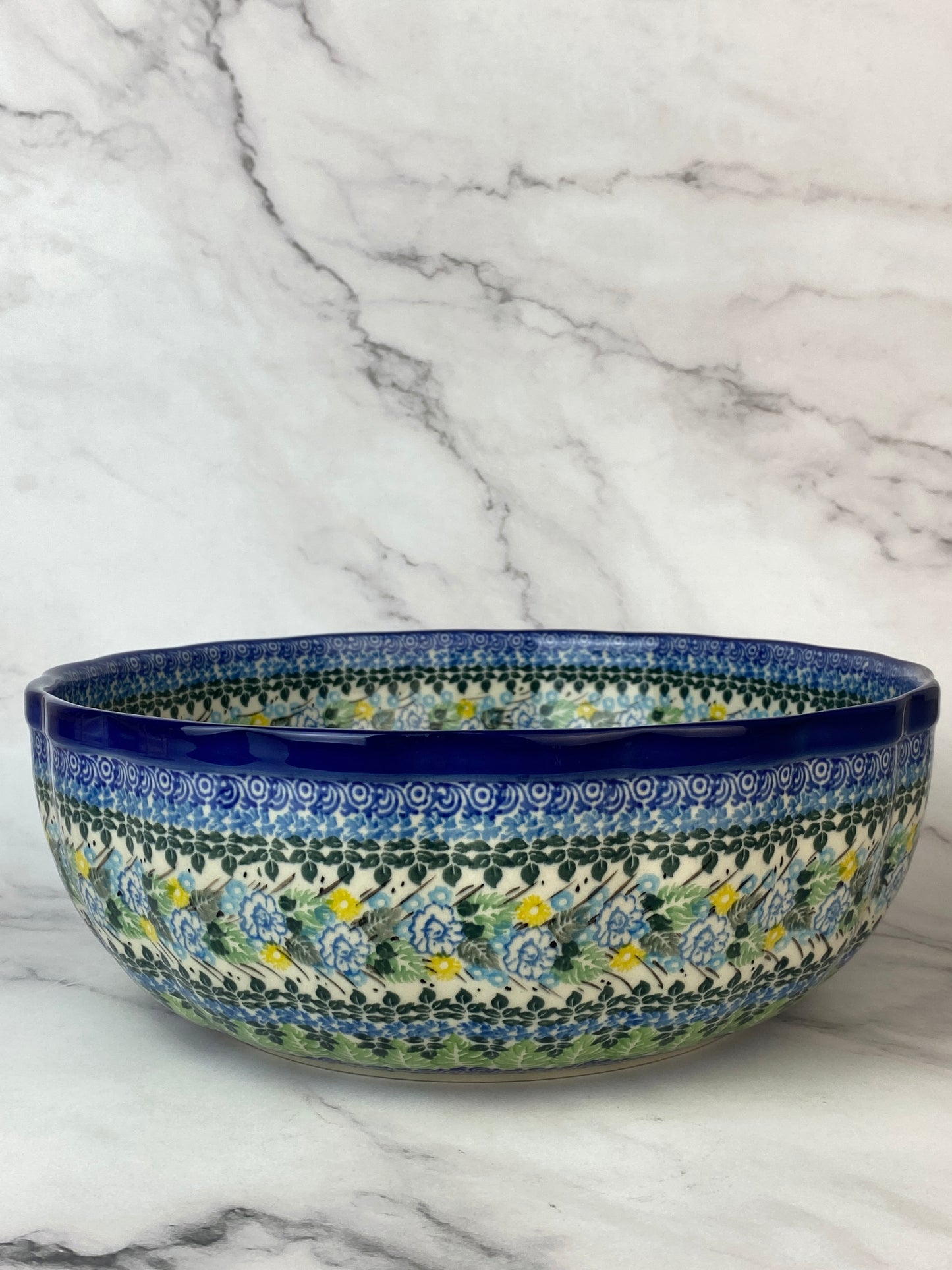 11" Wavy Unikat Serving Bowl - Shape 013 - Pattern U3677