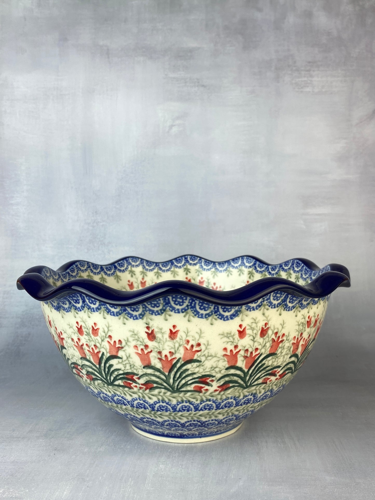 Ruffled Serving Bowl - Shape 634 - Pattern 1437