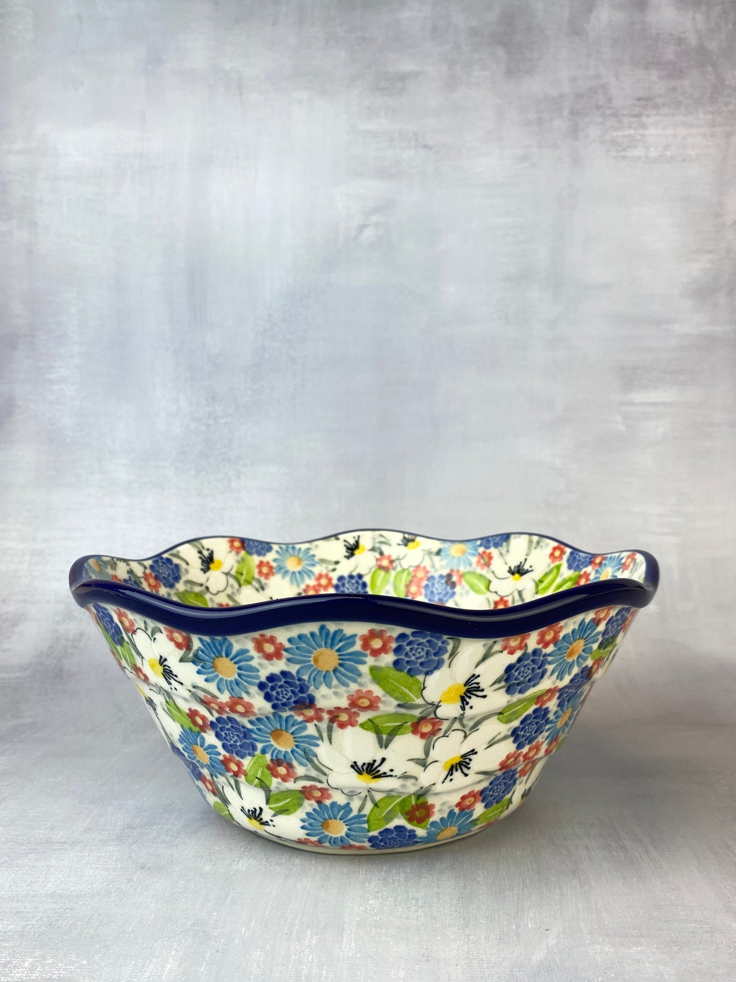 Small Wavy Unikat Bowl - Shape 691 - Pattern U5158