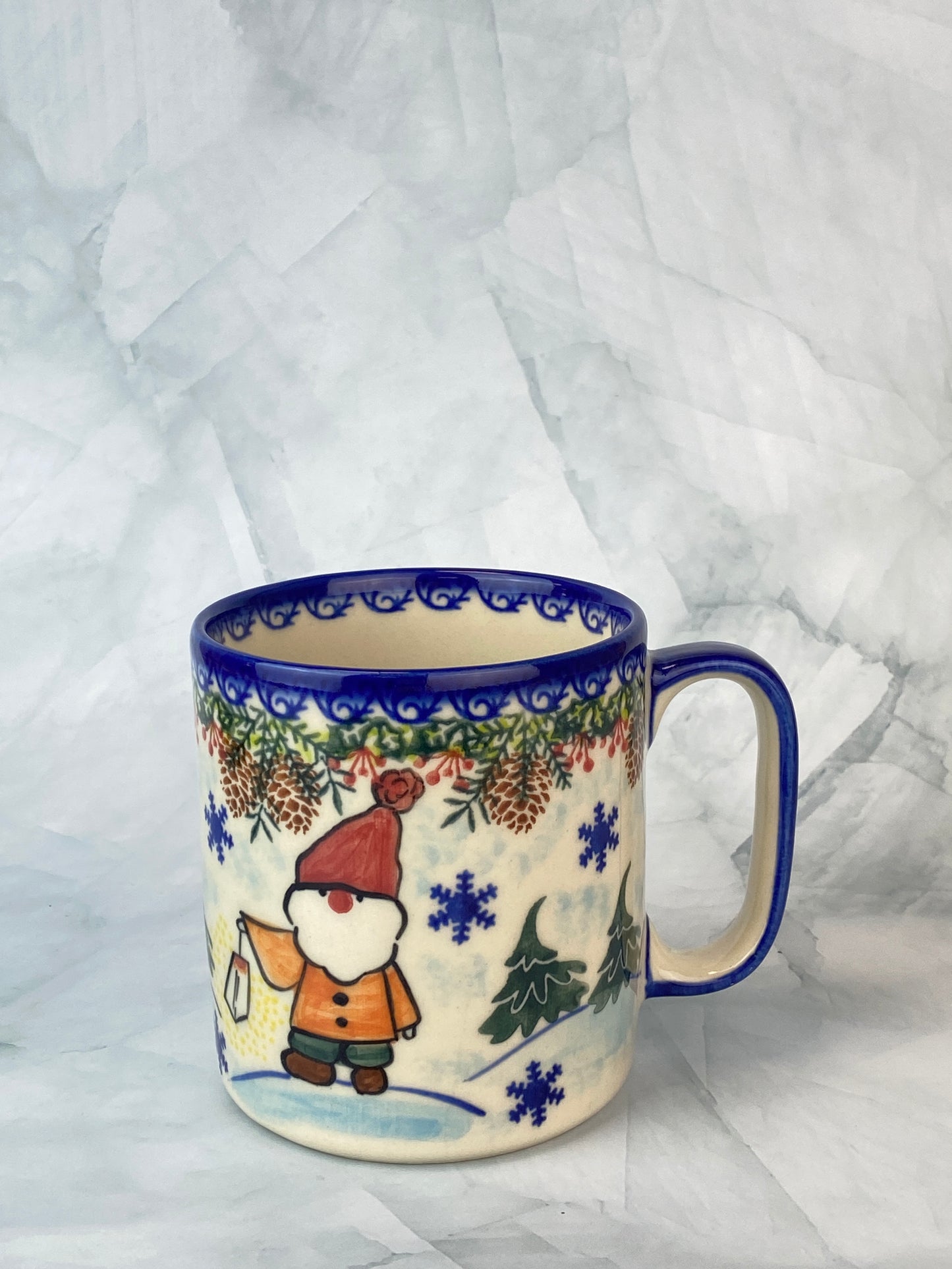Vena Unikat 12oz Holiday Mug - Shape V055 - Gnome