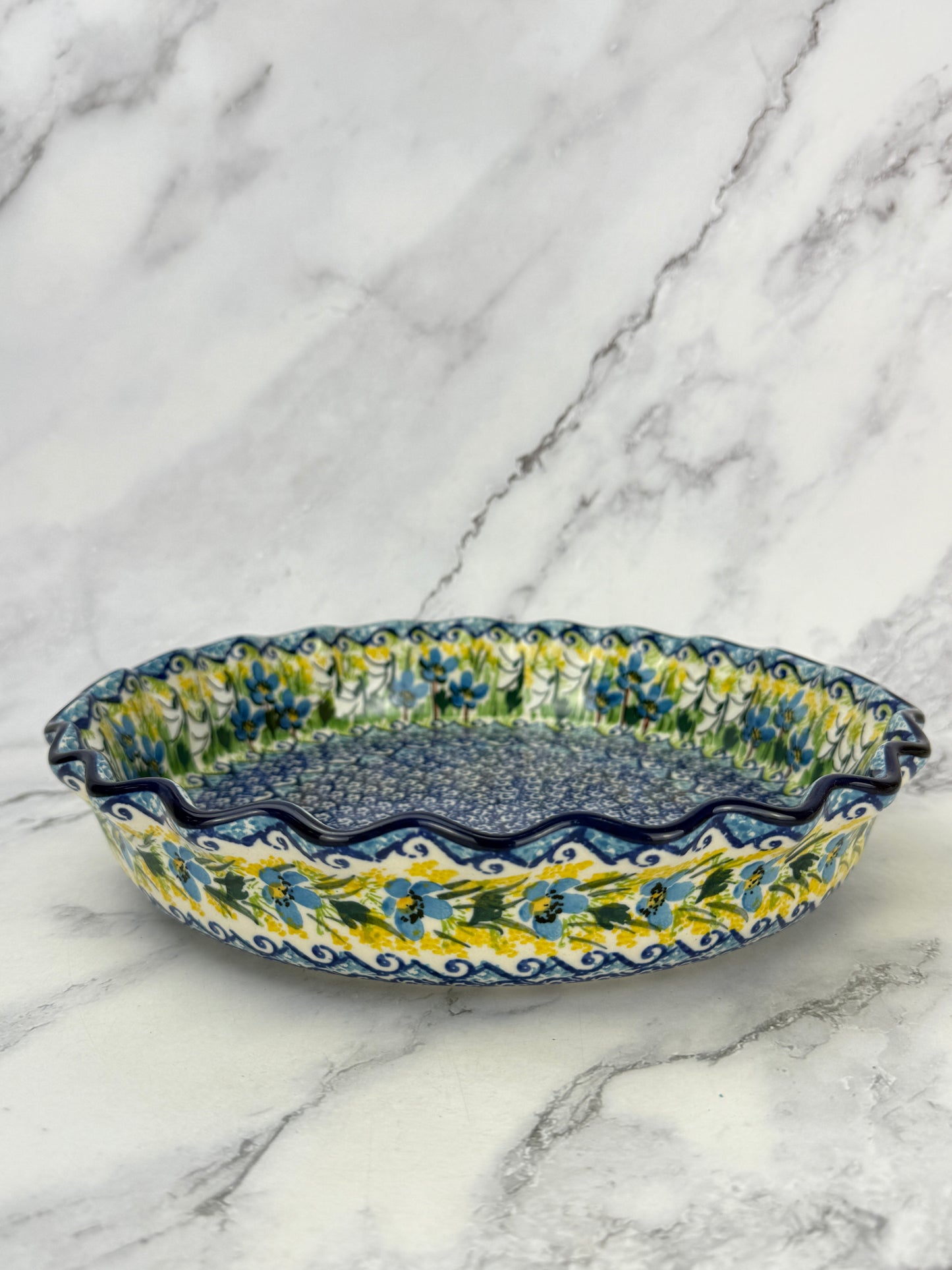 Ruffled Unikat Pie Plate / Round Baker - Shape 636 Pattern U5071