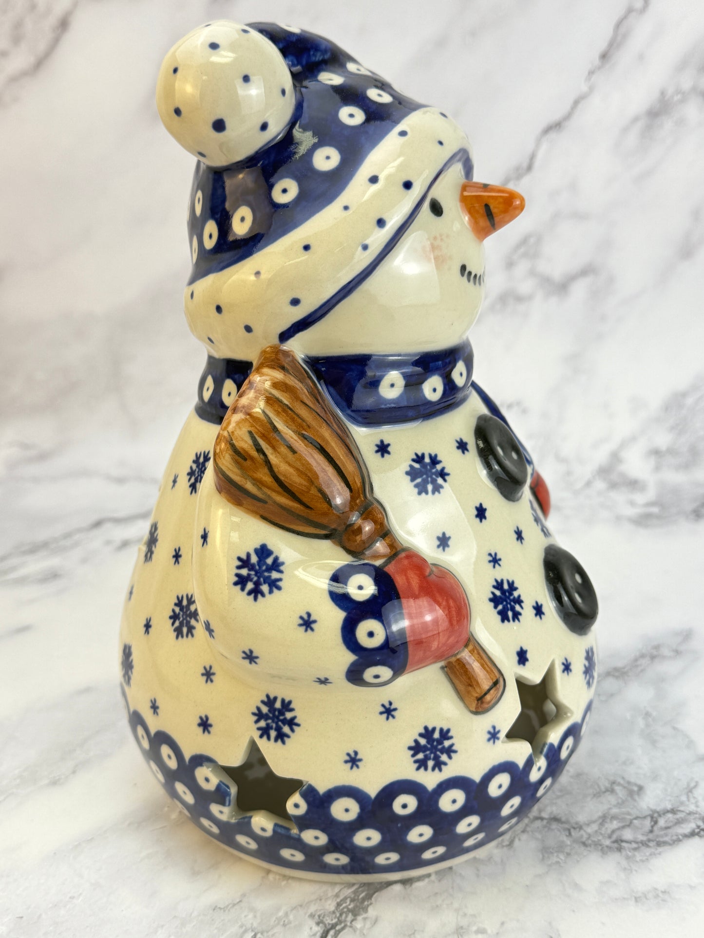 Vena Snowman With Broomstick - Shape V641 - Snowflake Owl Eye