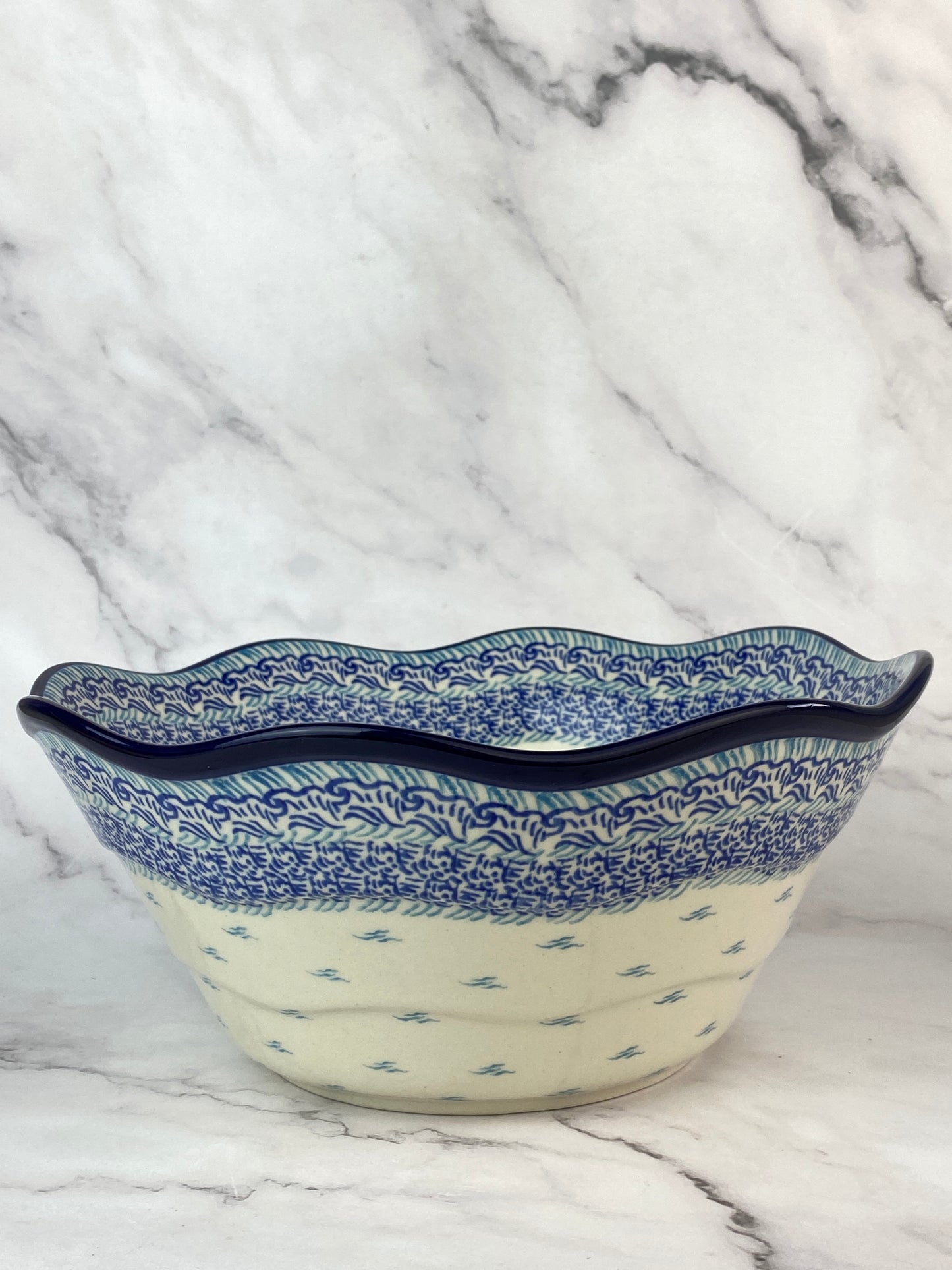 Large Wavy Serving Bowl - Shape 692 - Pattern 2931