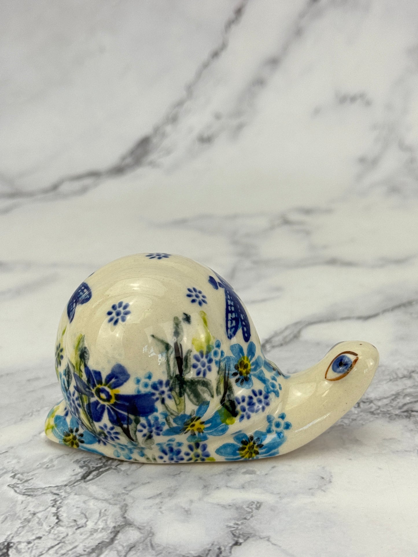 Snail Figurine - Shape V415 - Pattern Dragonfly Drift