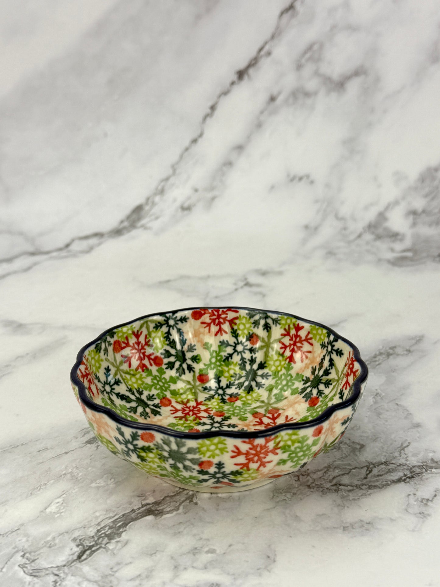4.5" Unikat Scalloped Bowl - Shape 23 - Pattern U5038